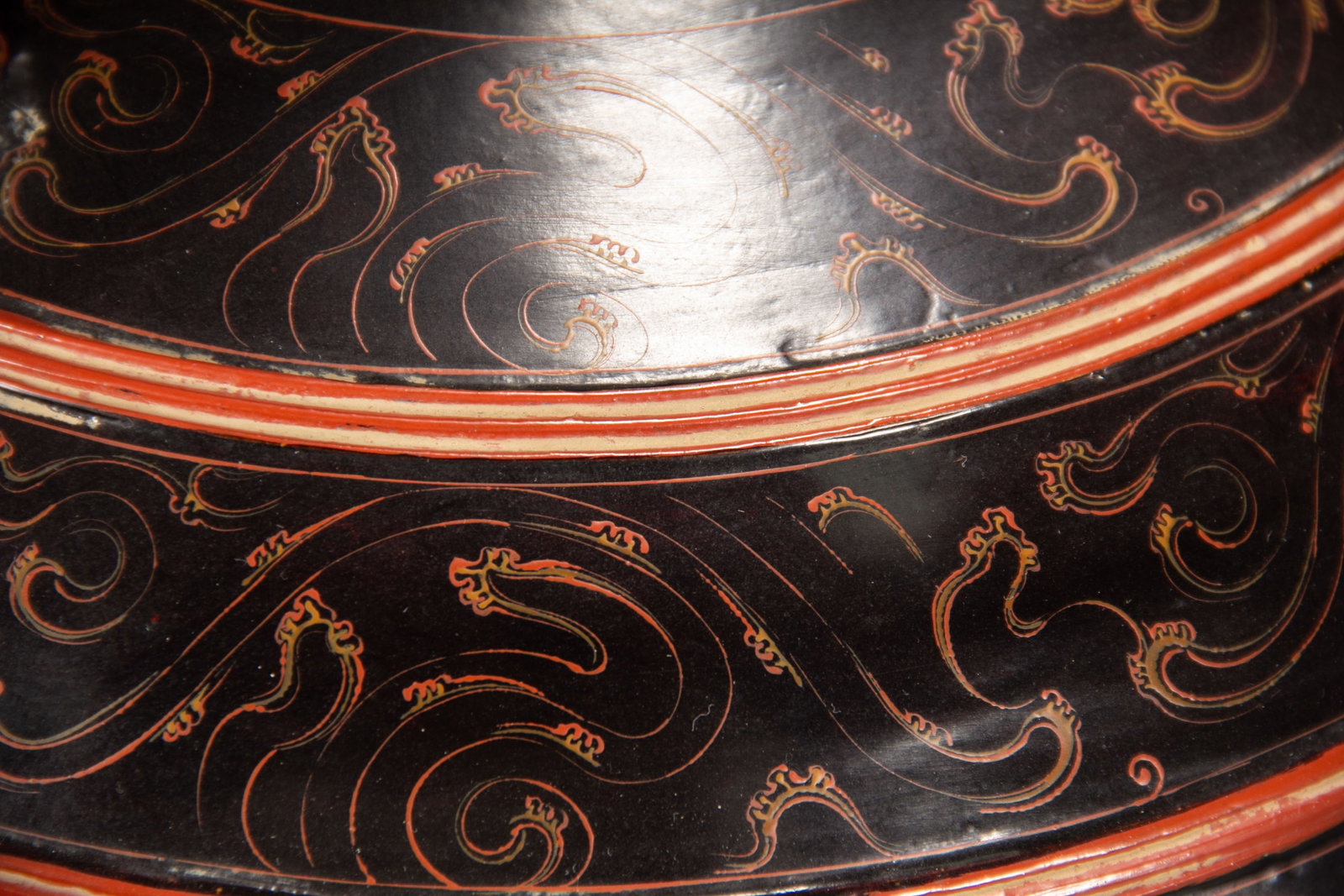 A Chinese Pottery Lacquer Vase - 8