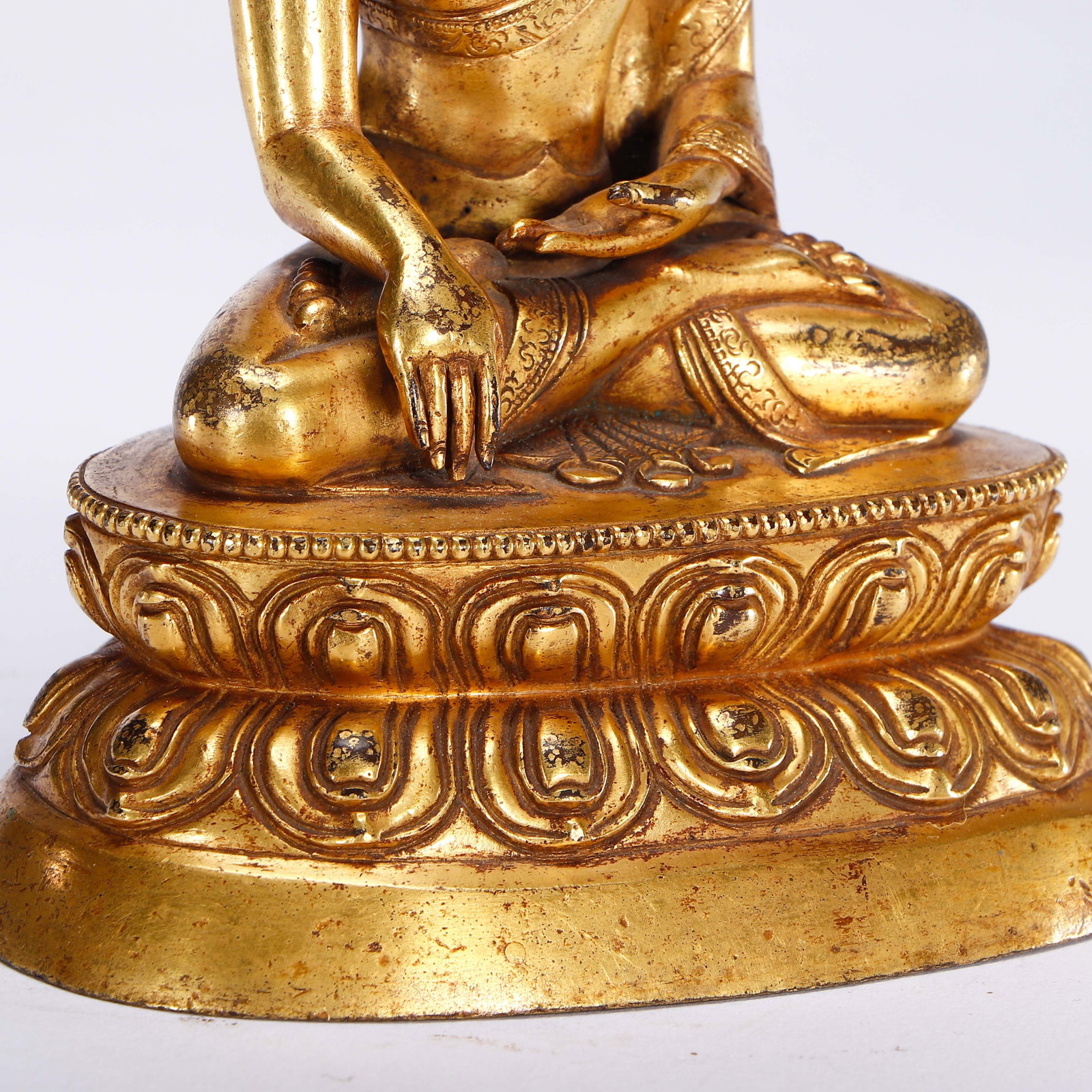 A Chinese Gilt-Bronze Buddha - 7