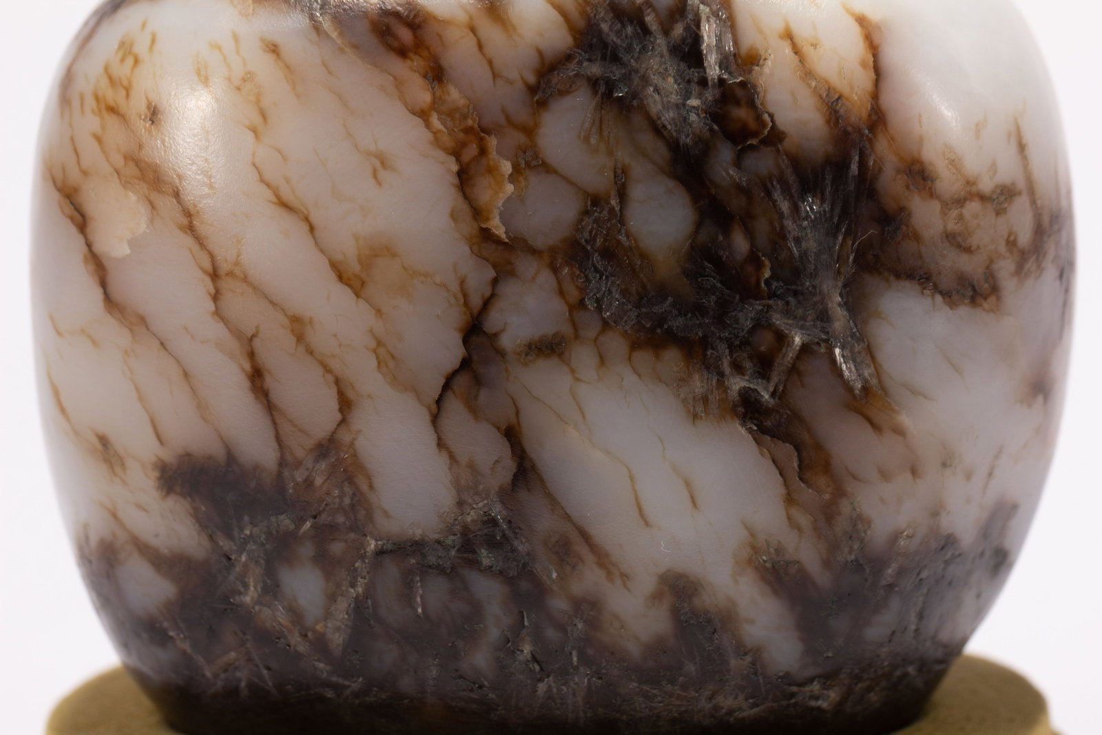 A Chinese Hetian Jade Snuff Bottle - 7