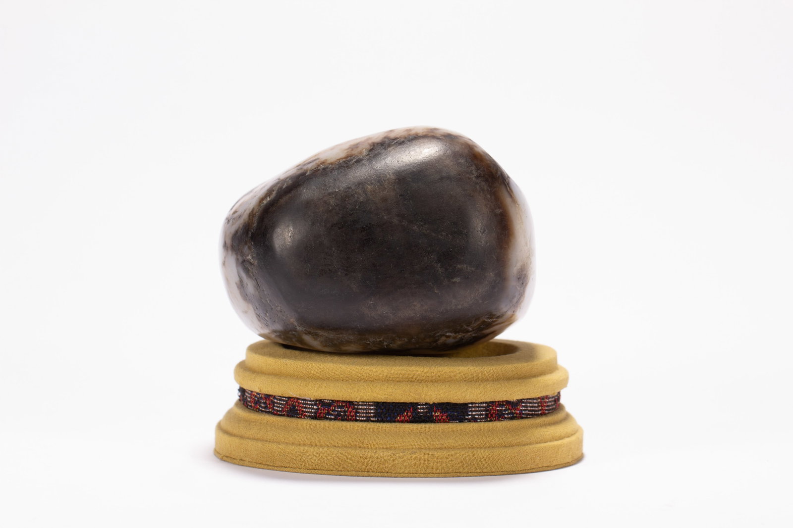 A Chinese Hetian Jade Snuff Bottle - 9