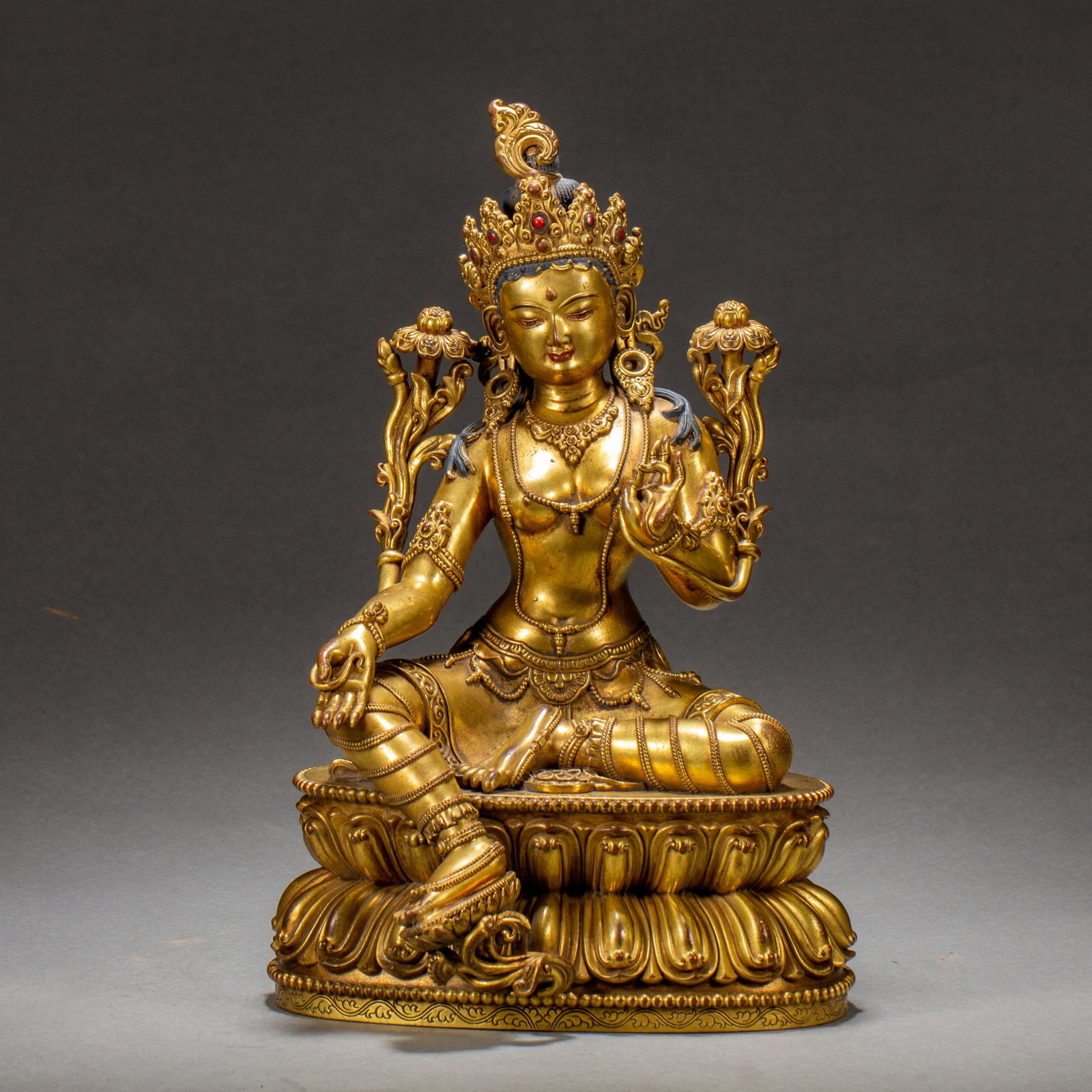 A Chinese Gilt Bronze Buddha Statue (1 of 9)