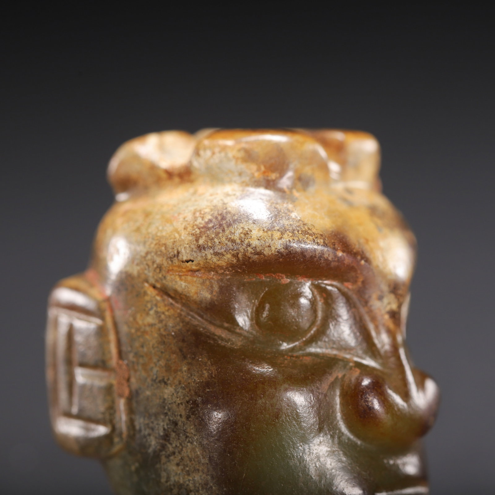 A CARVED JADE MYTHICAL BEAST HEAD - 4