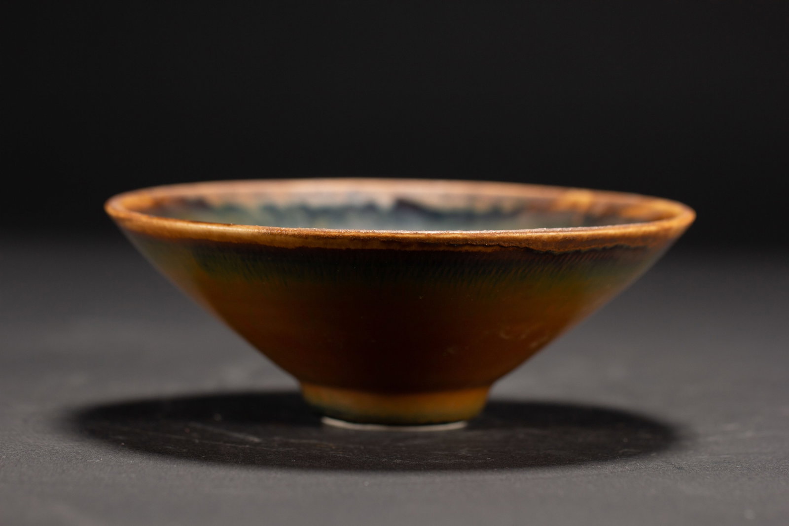 A Chinese Sauce-Glazed Bowl: A Chinese Sauce-Glazed Bowl (12 x 12 x 4cm,Weight 140 grams)