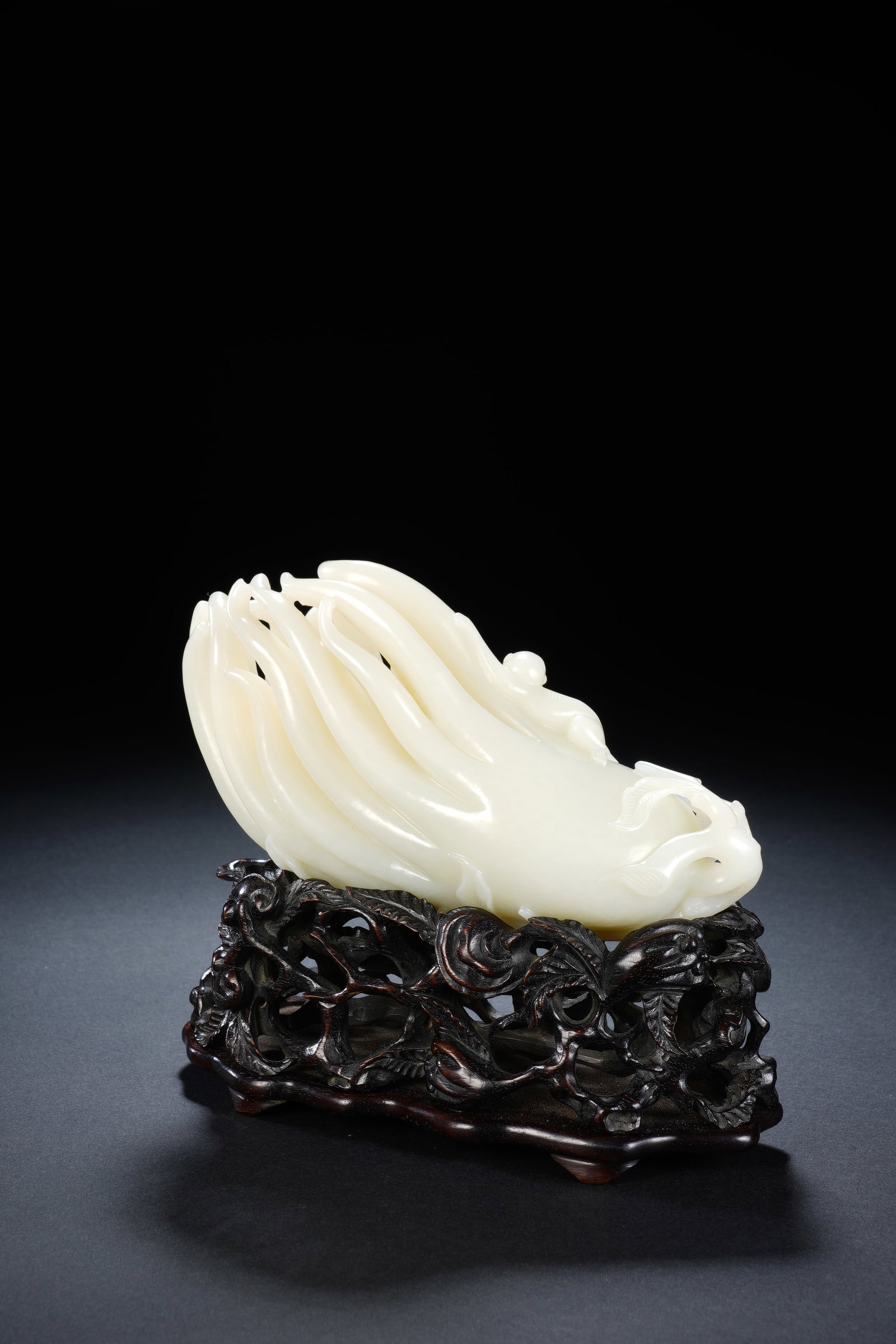 Jade Carved Buddha Hand Fruit Shape Figure - 10