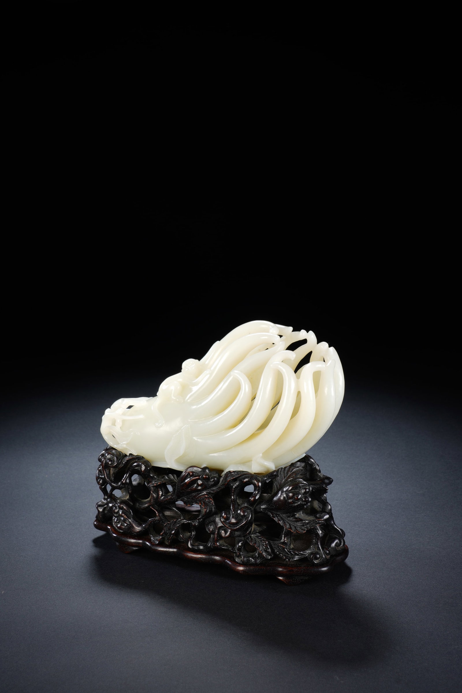 Jade Carved Buddha Hand Fruit Shape Figure - 5