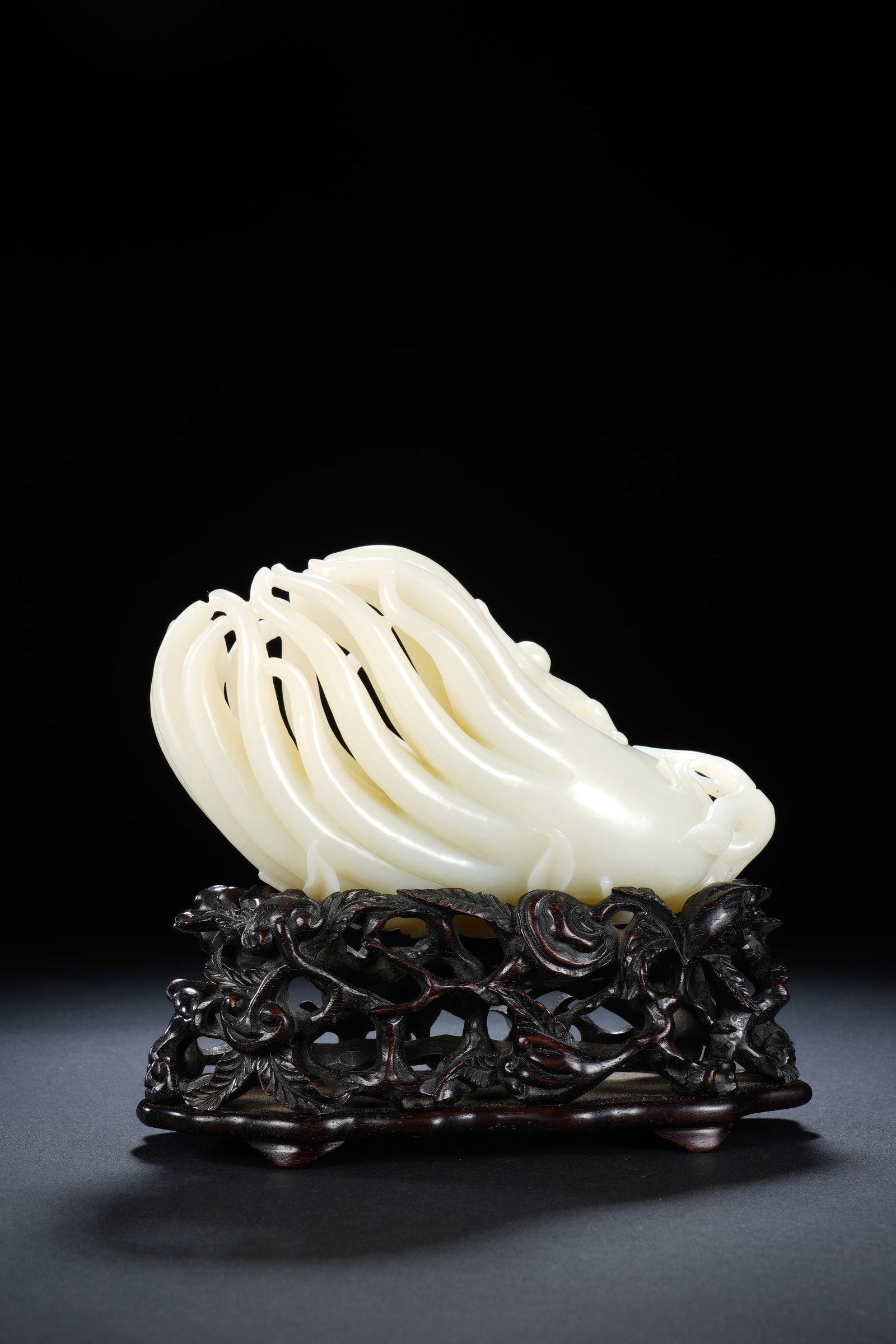 Jade Carved Buddha Hand Fruit Shape Figure - 9