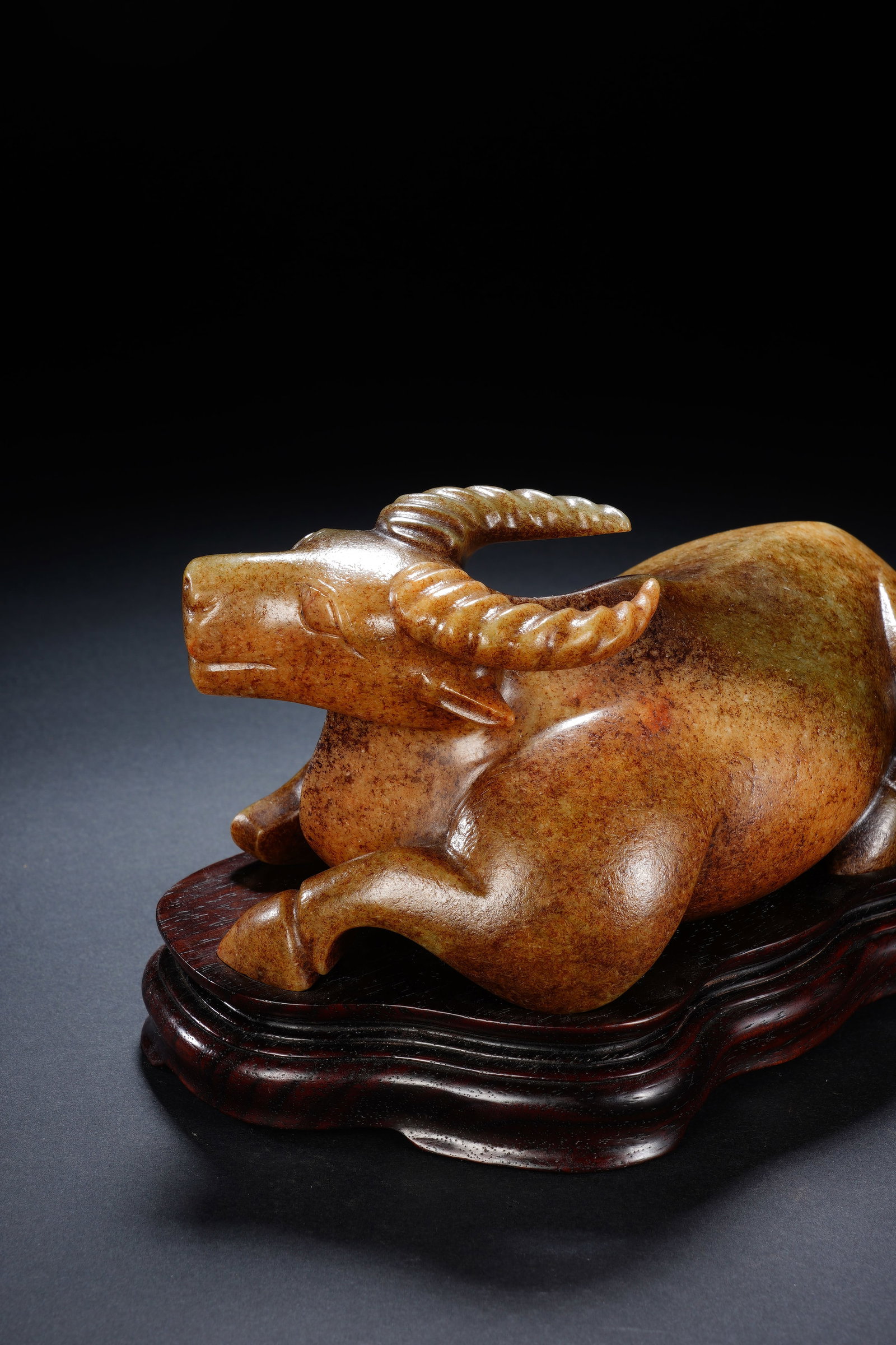 Jade Carved Ox Shape Figure - 9