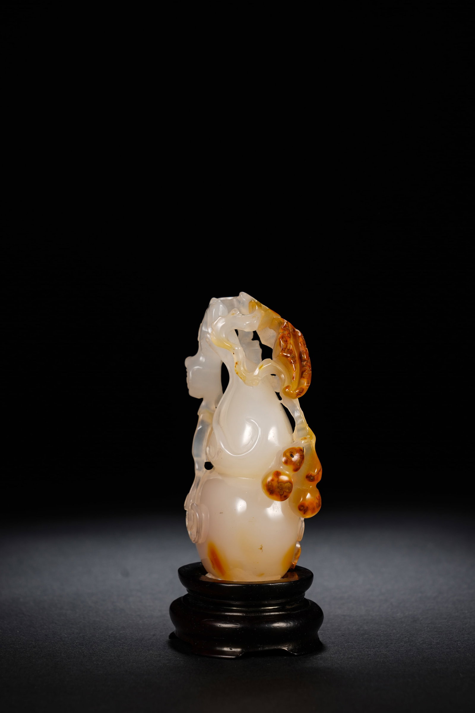 Agate Carved Gourd Shape Ornament - 4