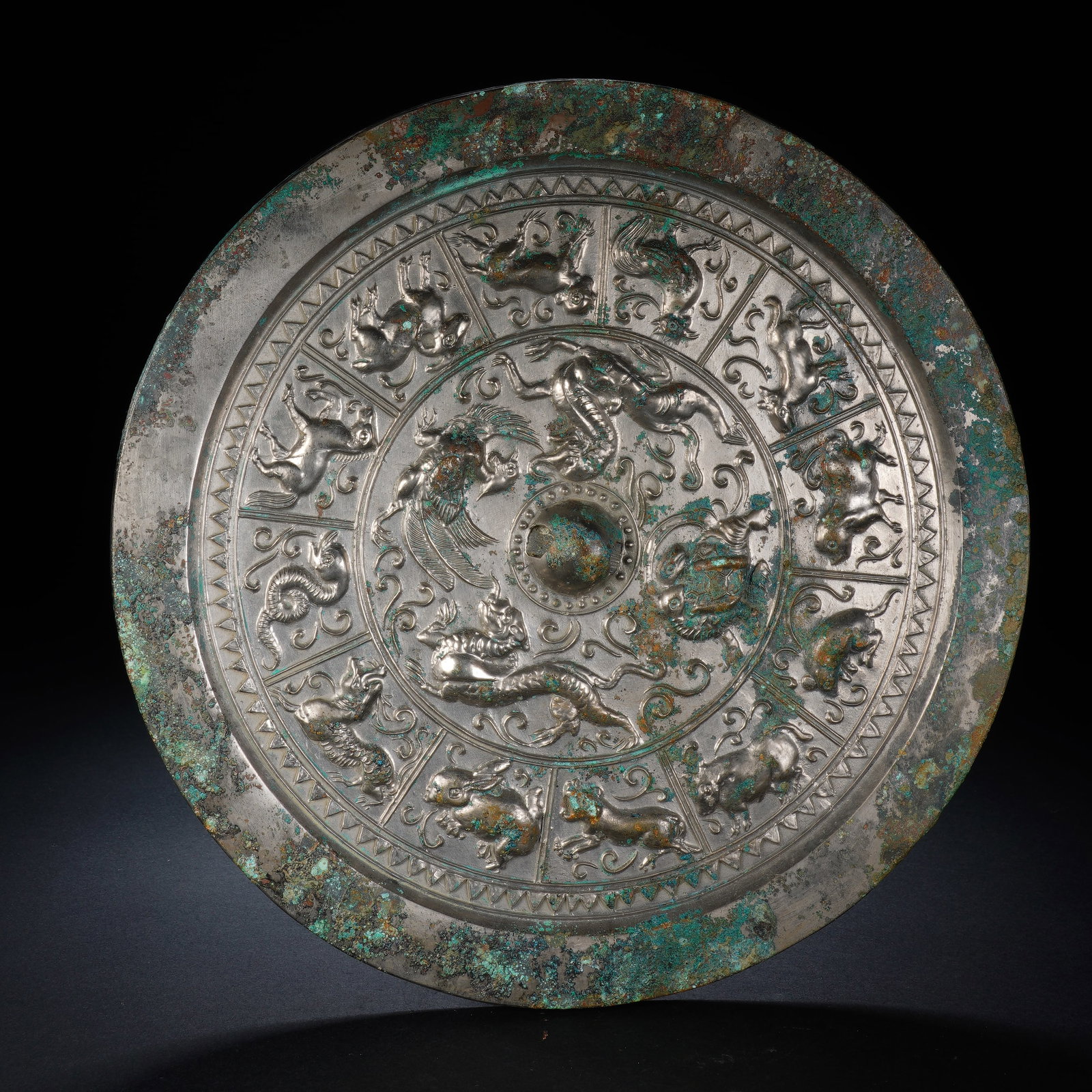 Chinese Bronze Carved Chinese Zodiac Pattern Mirror: Chinese Bronze Carved Chinese Zodiac Pattern Mirror (22cm,Weight 1468g)