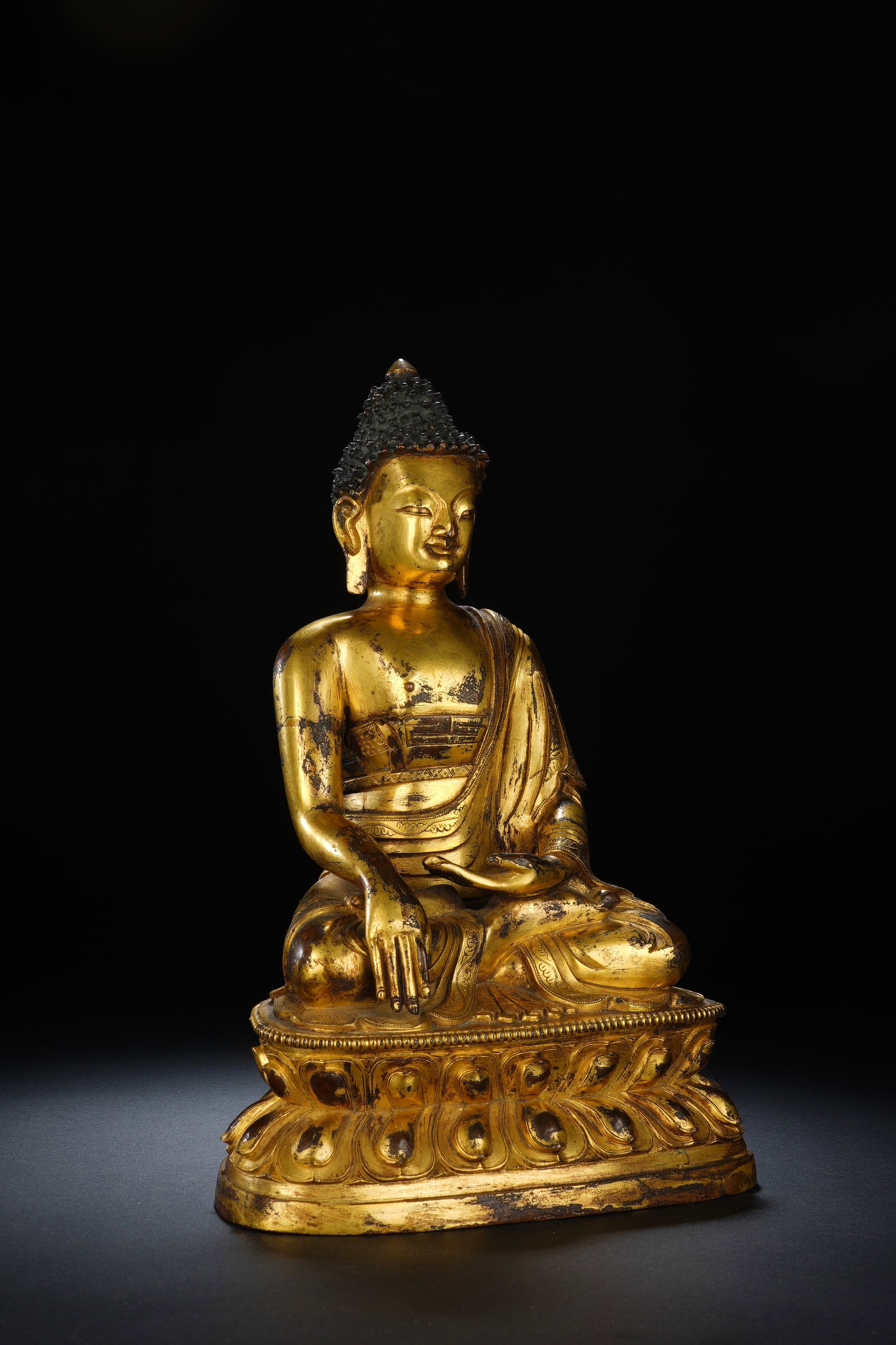 Gilt Bronze Sakyamuni Figure - 6