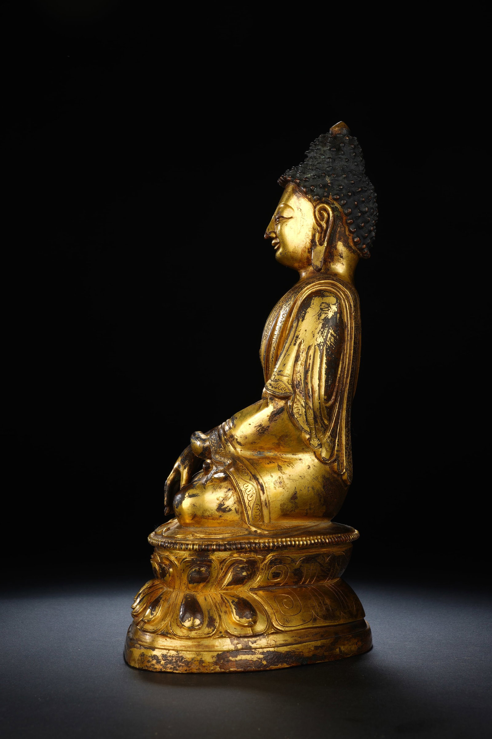 Gilt Bronze Sakyamuni Figure - 7