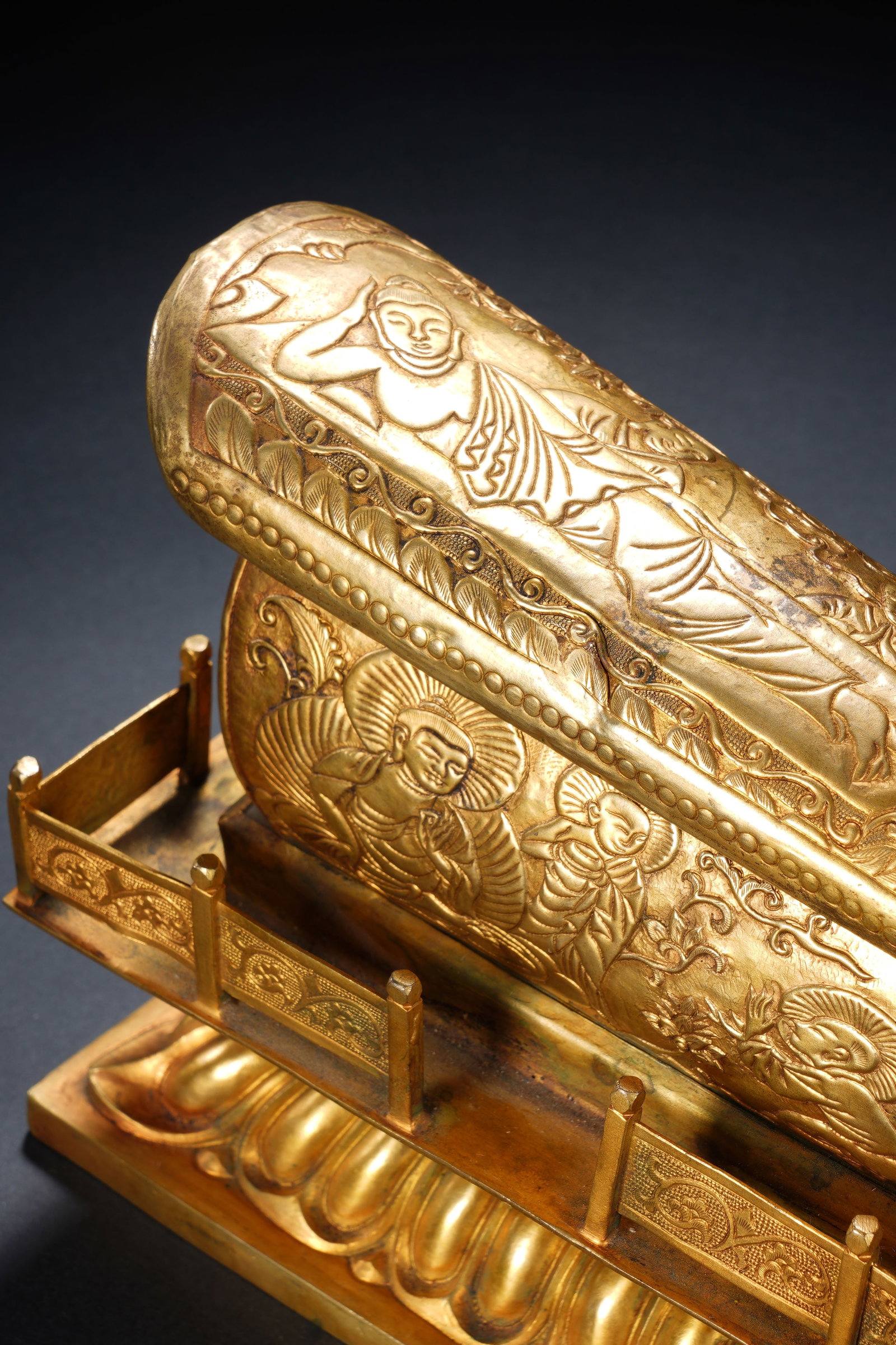 Gilt Bronze Carved Buddha Pattern Coffin - 2