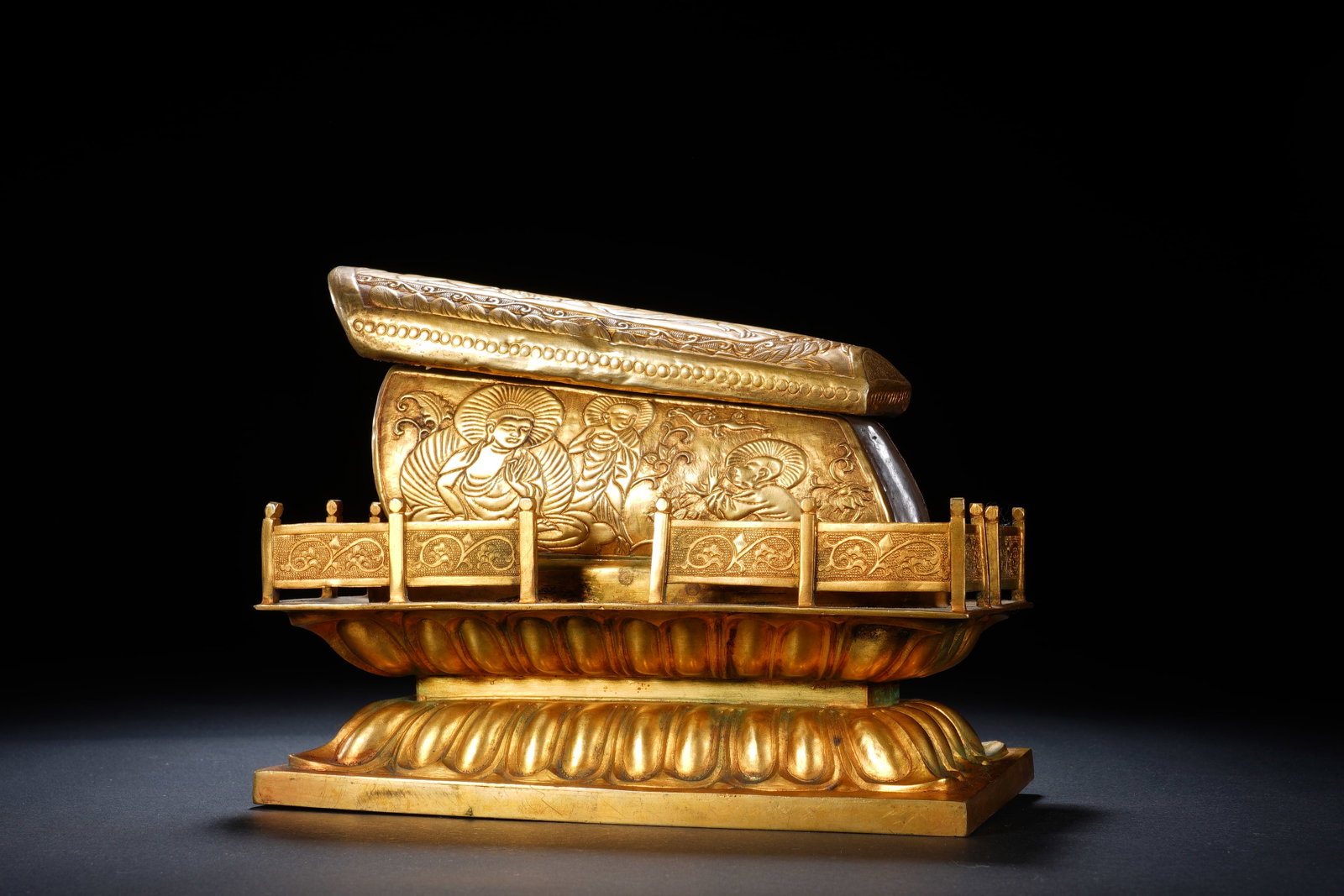 Gilt Bronze Carved Buddha Pattern Coffin - 4