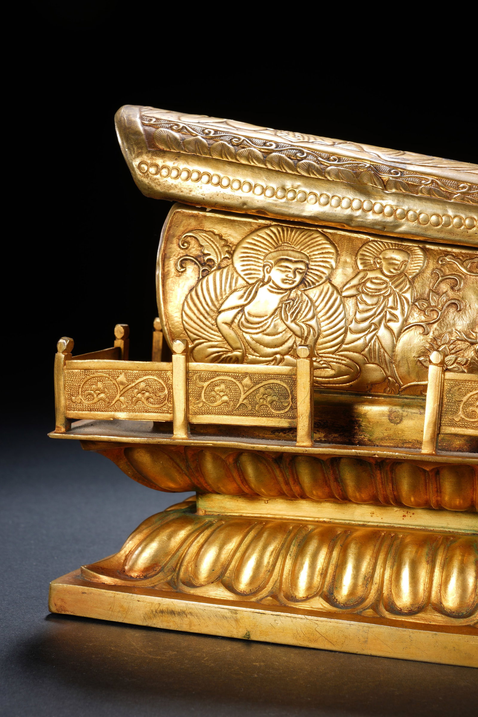 Gilt Bronze Carved Buddha Pattern Coffin - 5