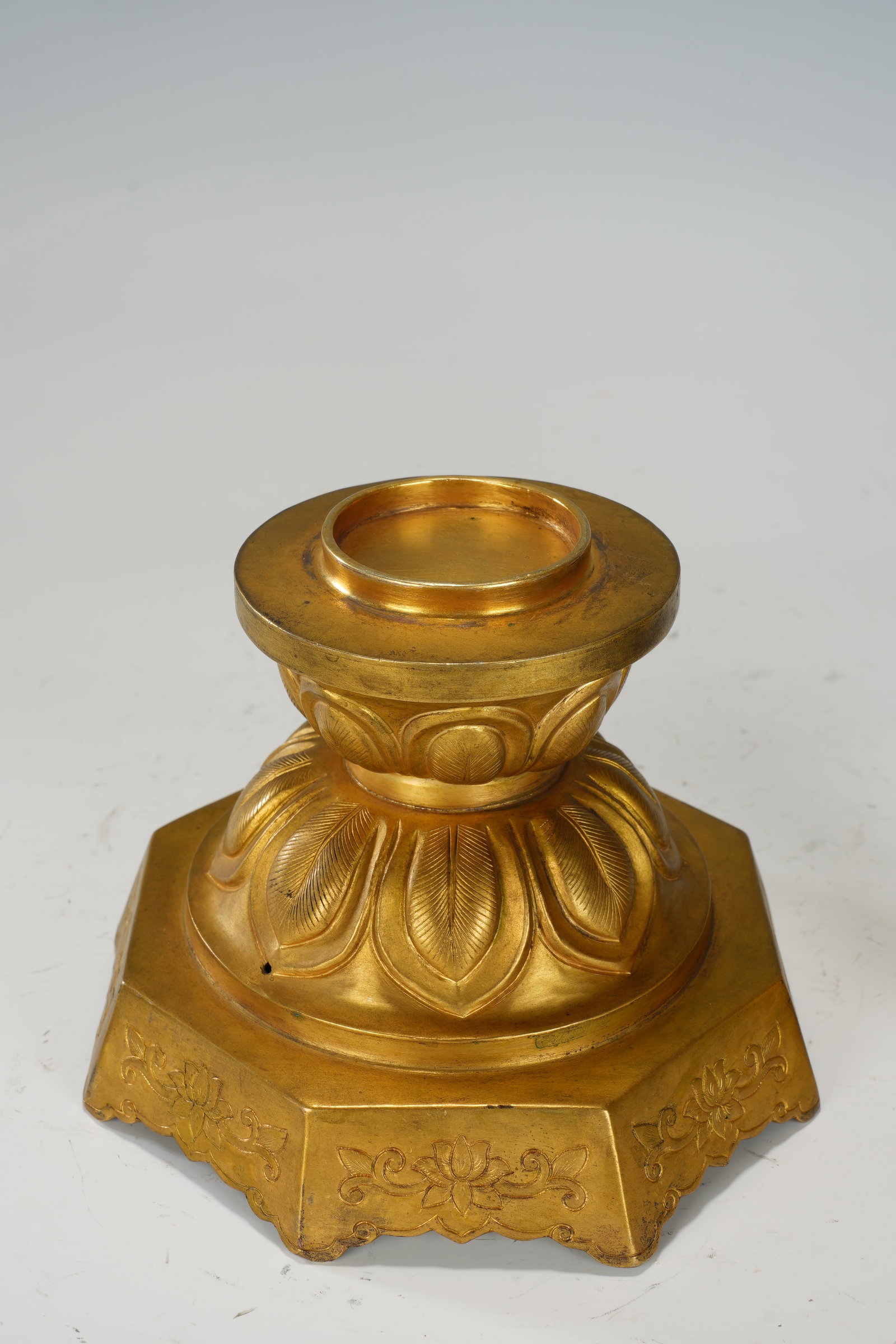 Gilt Bronze Carved Buddha Pattern Pagoba - 9