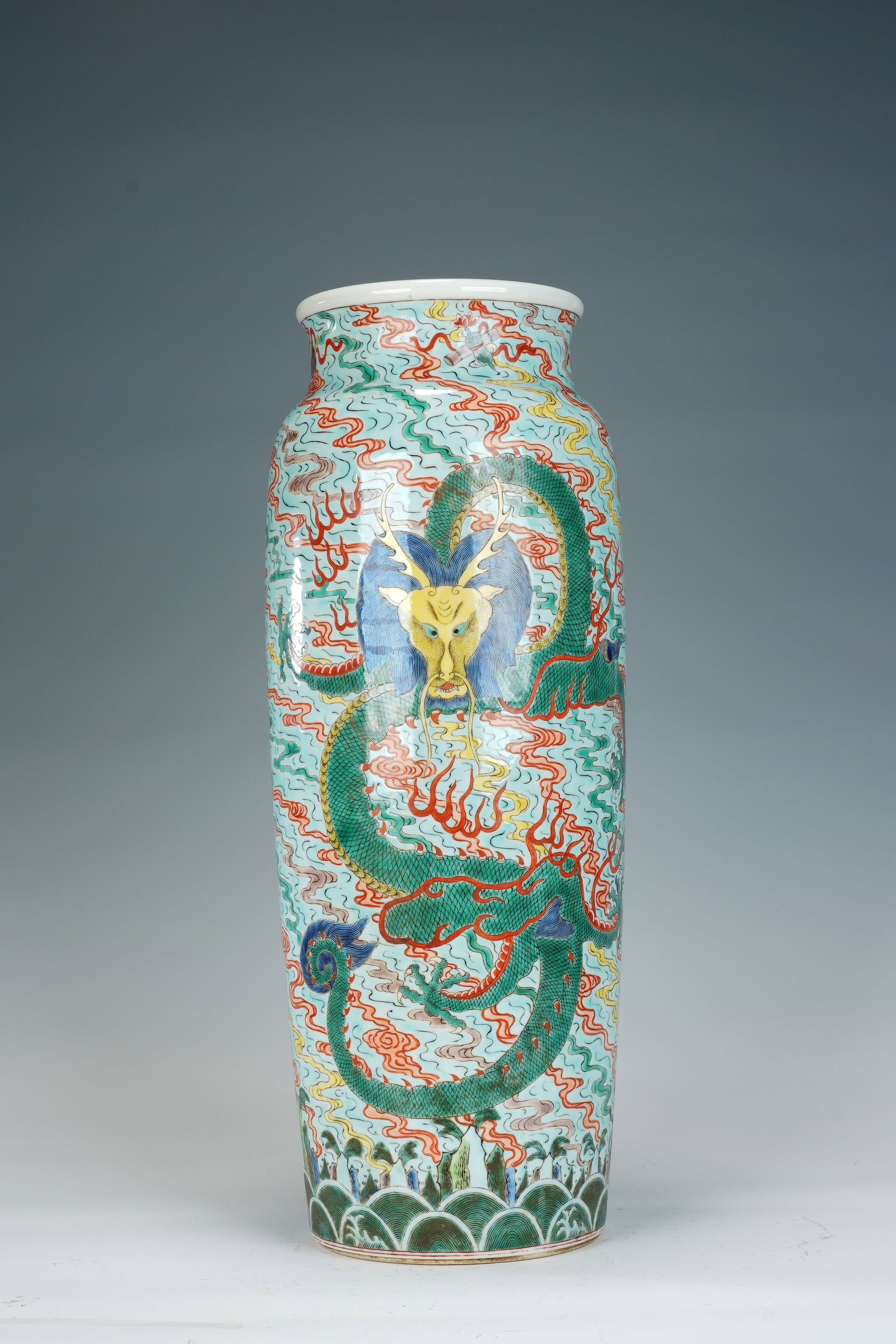 Wucai Cloud and Dragon Pattern Porcelain Vase - 2