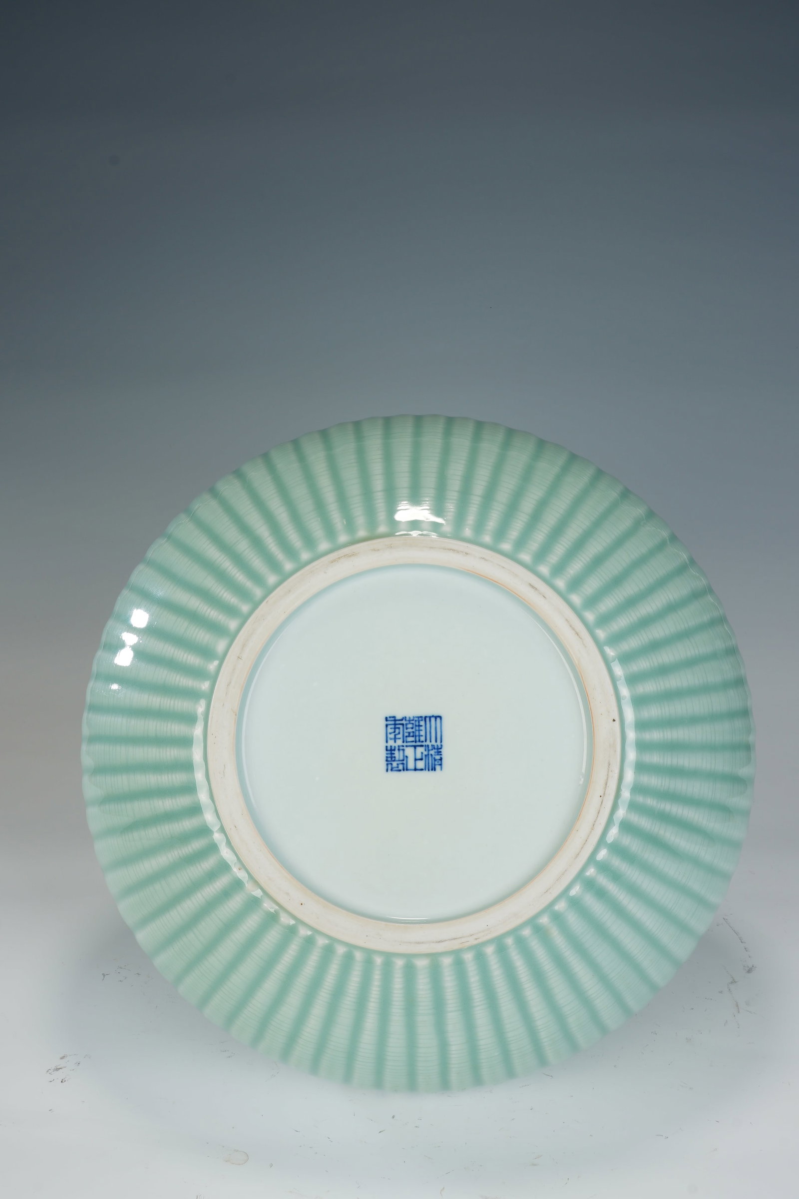Bean Green Glazed Flower Pattern Porcelain Zun - 9