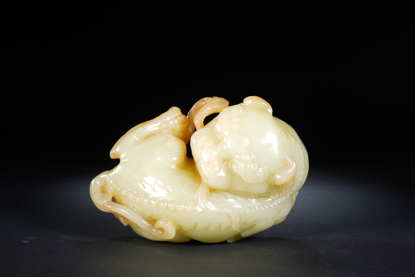 Jade Carved Beast Shape Figure - 9