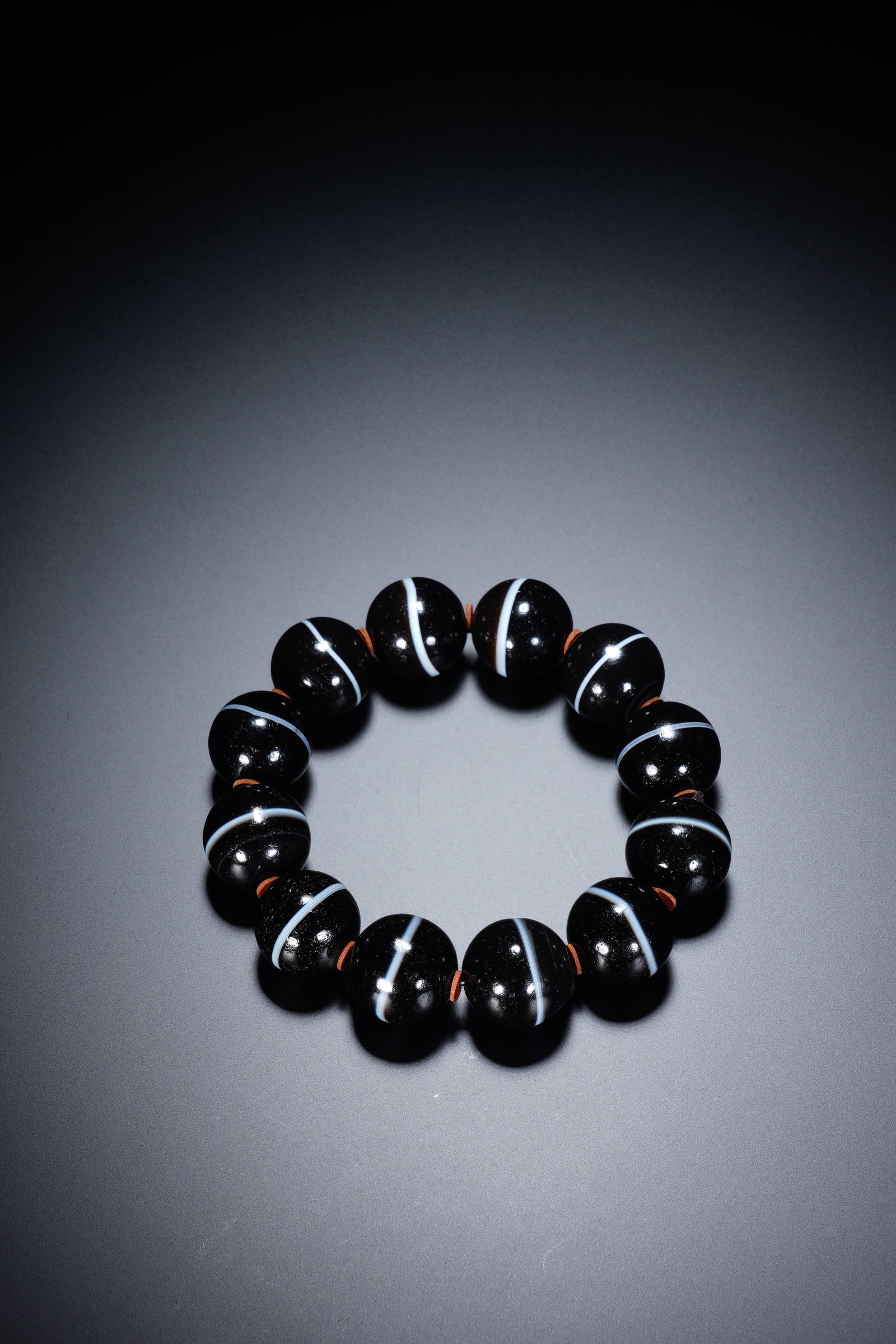 Agate Dzi Bead Bracelet - 4