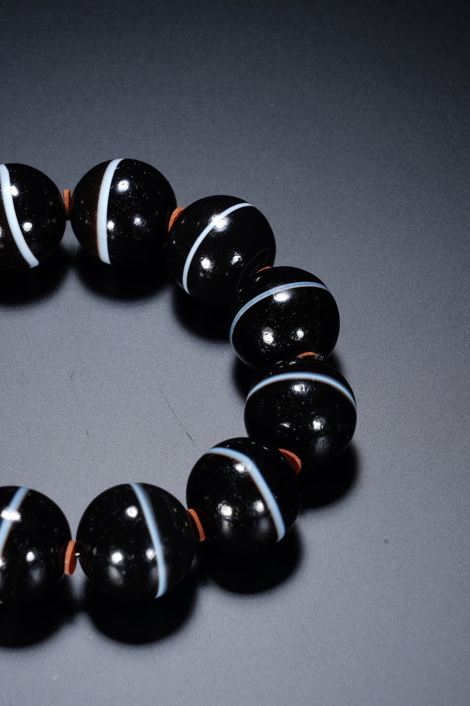 Agate Dzi Bead Bracelet - 6