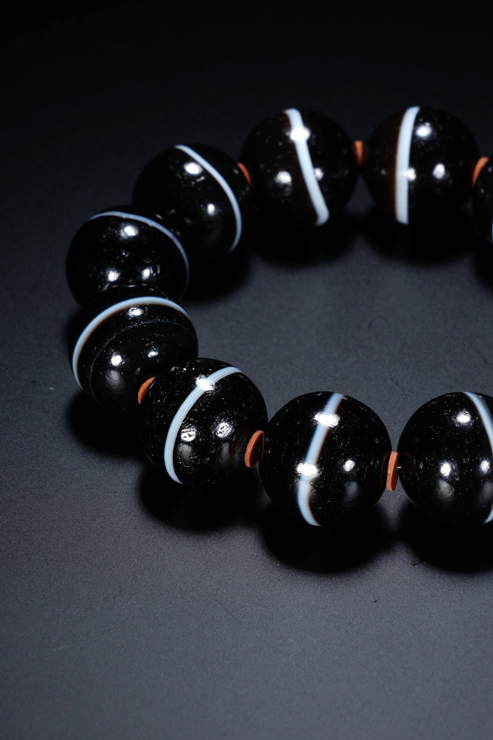 Agate Dzi Bead Bracelet - 7