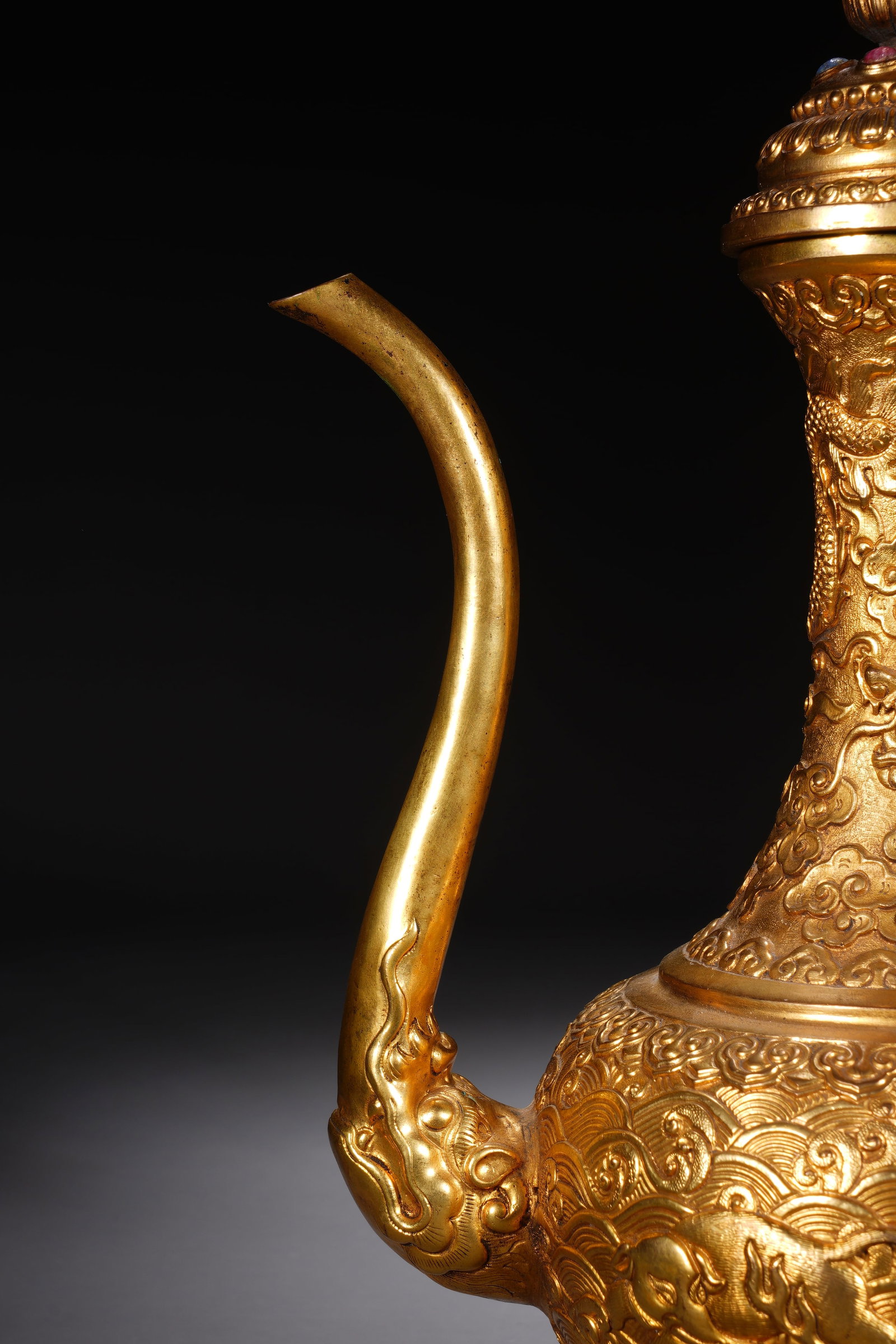 Gilt Bronze Carved Cloud and Dragon Pattern Pot - 3