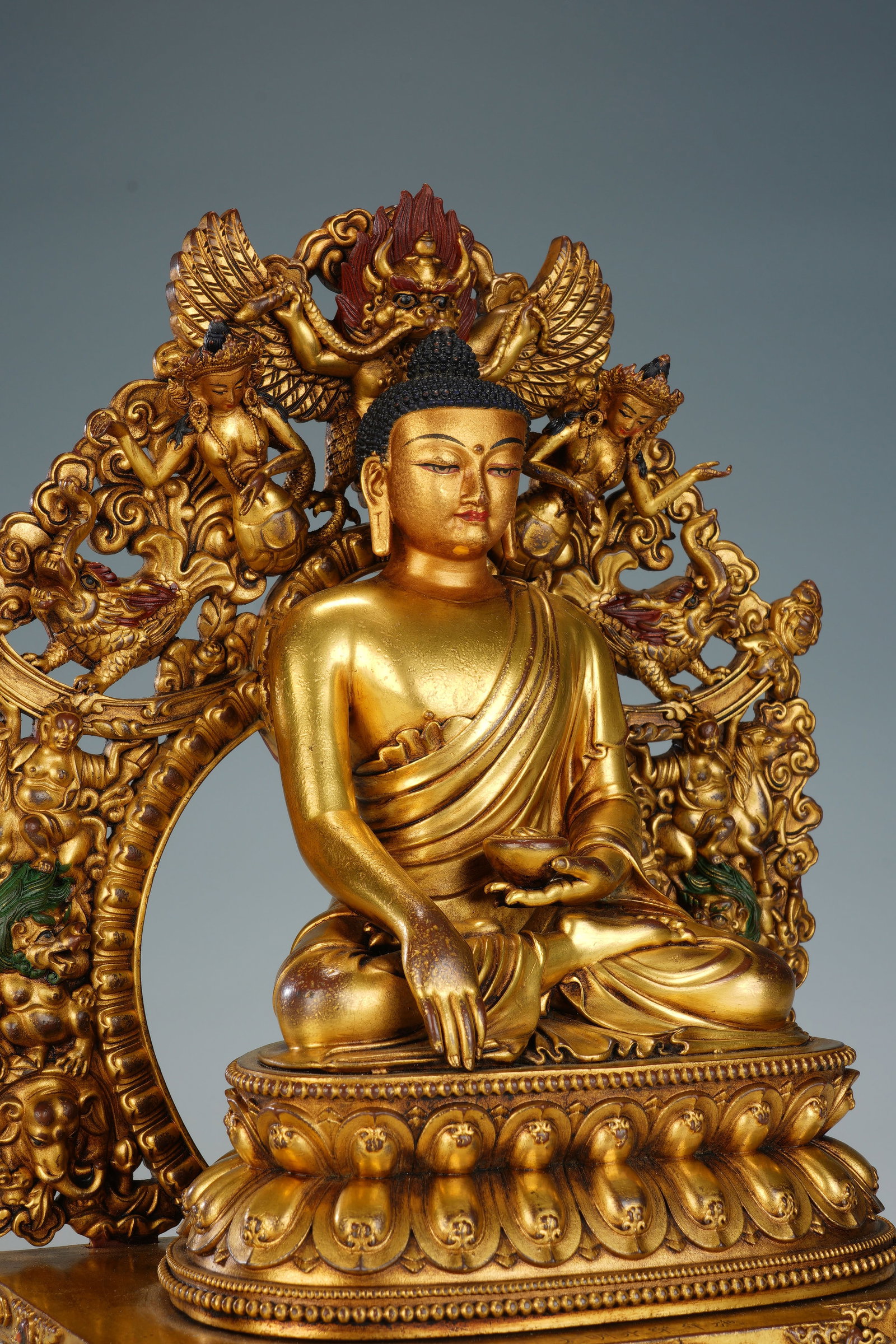 Gilt Bronze Sakyamuni Figure - 4
