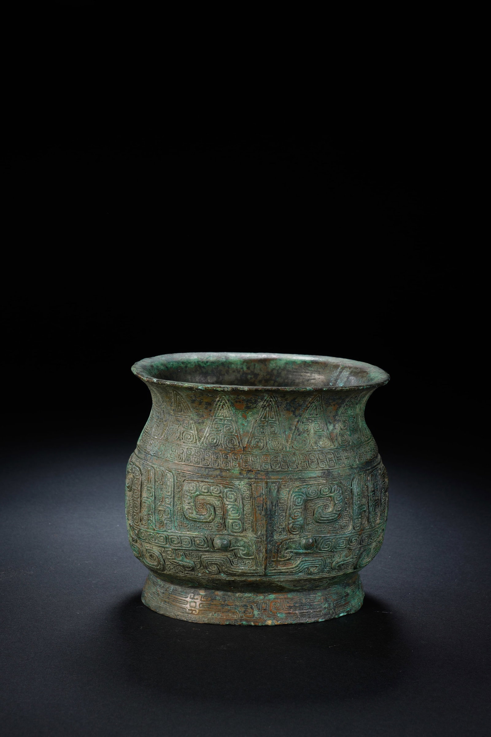 Chinese Bronze Carved Beast Face Pattern Pot - 6