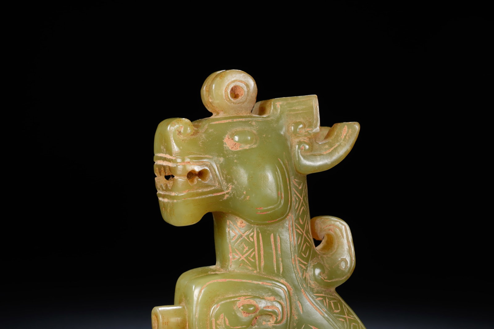 Jade Carved Beast Face Pattern Dragon Shape Ornament - 3