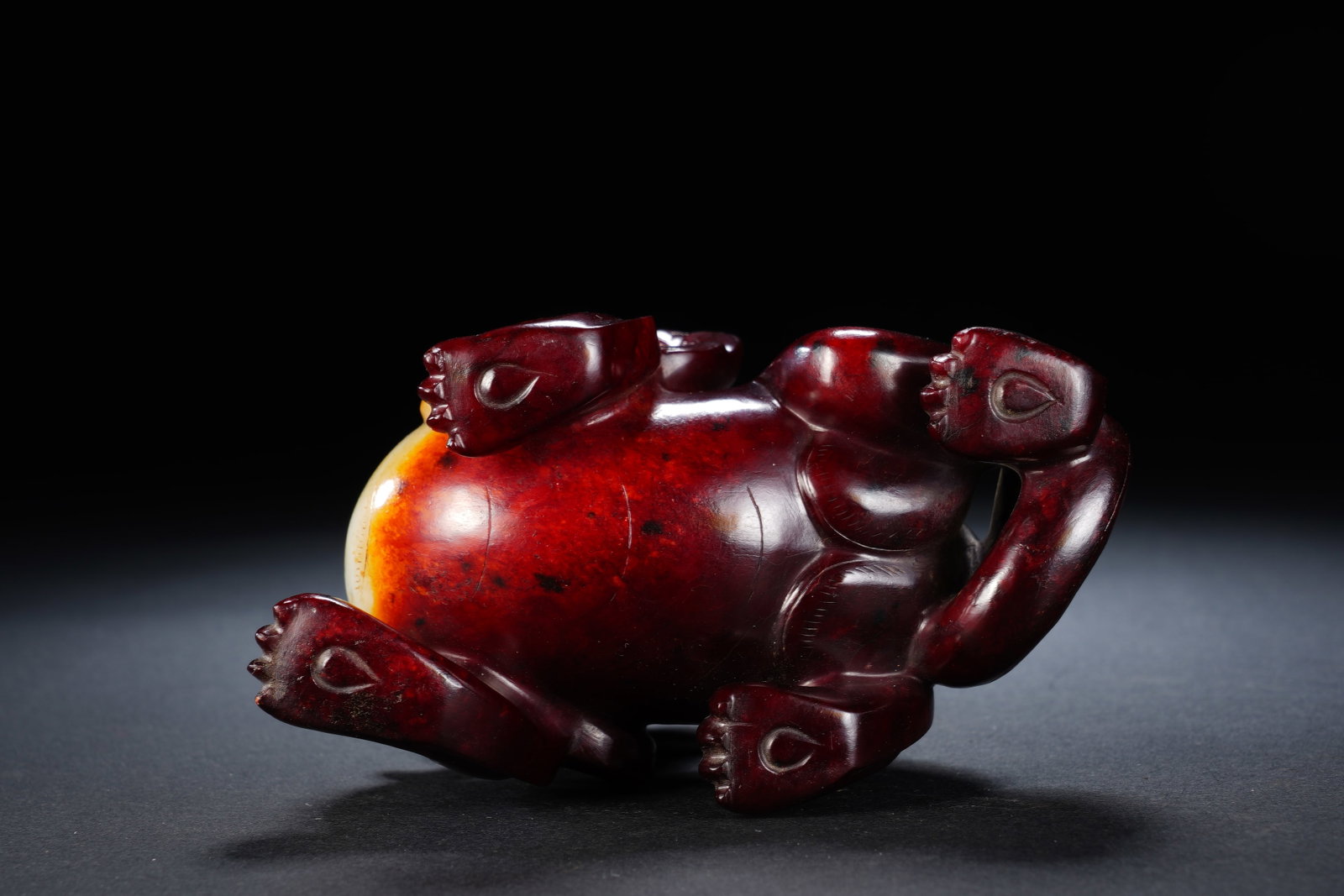 Jade Carved Beast Shape Figure - 9