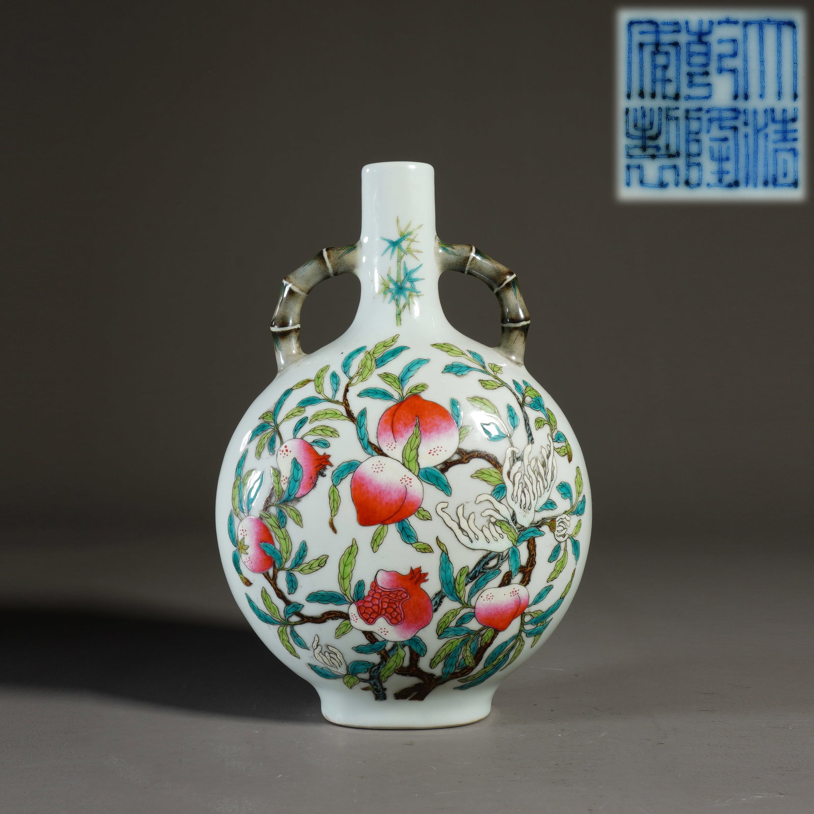 Famille Rose Peach and Pomegranate & Buddha Hand Fruit Pattern Porcelain Double Bamboo Ears Vase: Famille Rose Peach and Pomegranate & Buddha Hand Fruit Pattern Porcelain Double Bamboo Ears Vase (14 x 8 x 21cm)