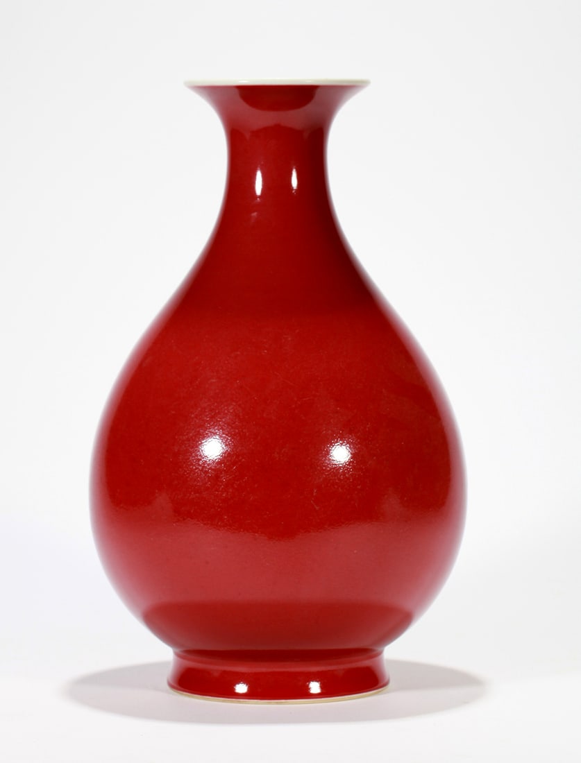 A SACRIFICIAL RED PEAR-SHAPED VASE - 4