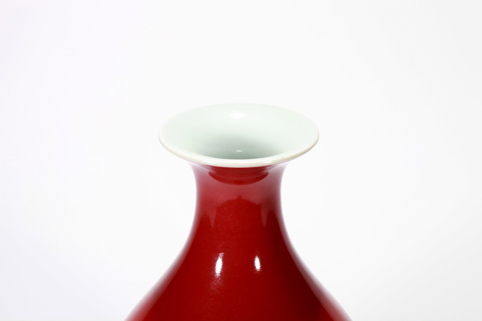 A SACRIFICIAL RED PEAR-SHAPED VASE - 5