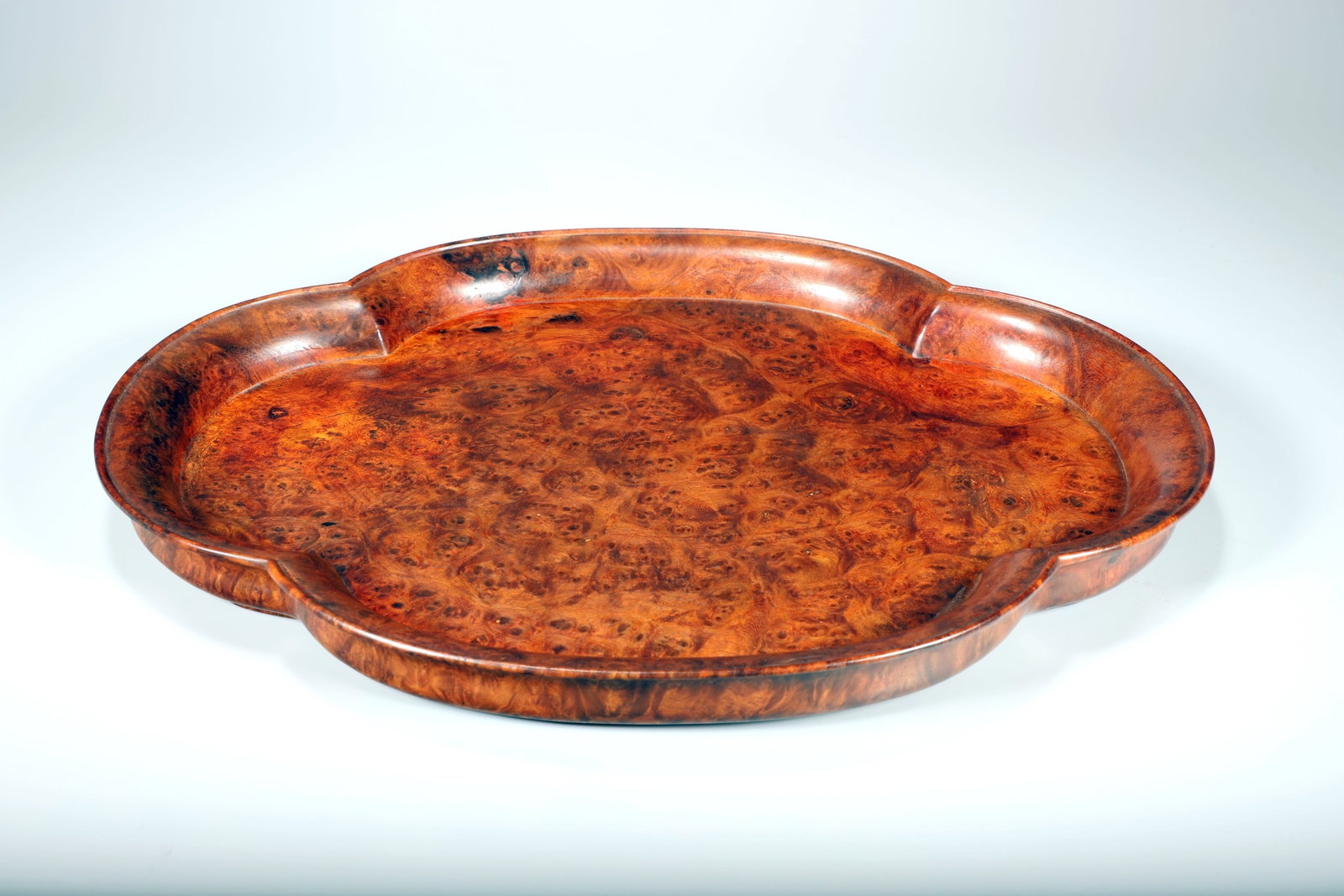 A HUANGHUALI BURL TEA TRAY: A HUANGHUALI BURL TEA TRAY Length:33cm,Width:25cm