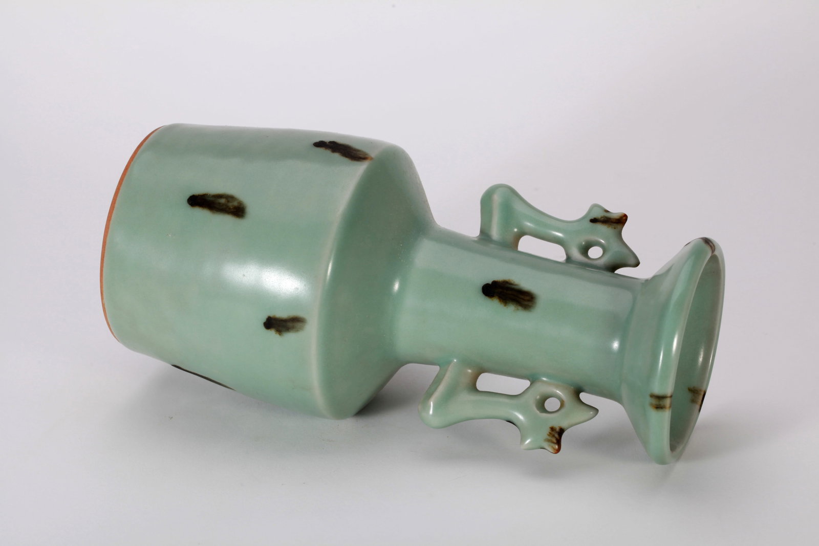 A LONGQUAN WARE TWO-PHOENIX-EARED VASE - 9