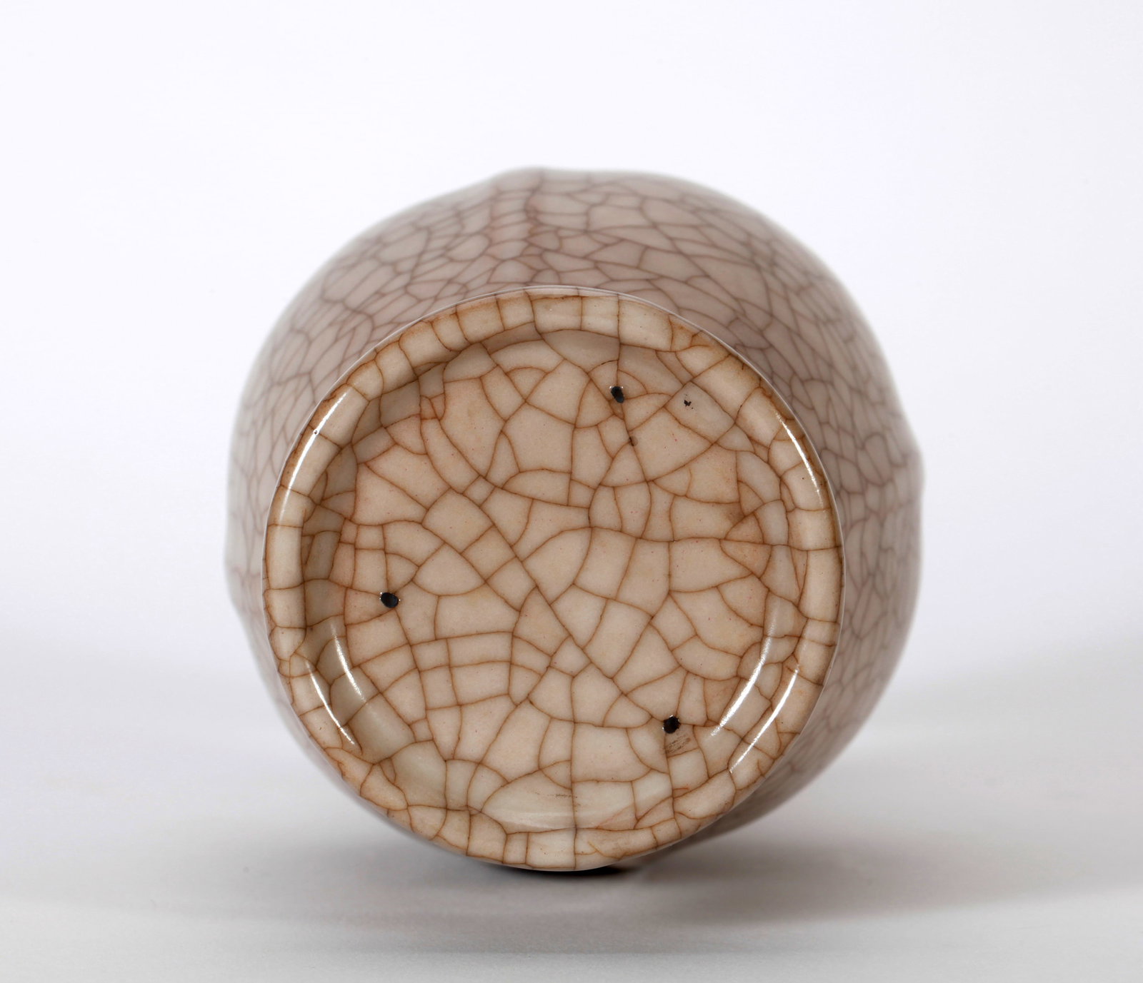 A GE-TYPE VASE - 10