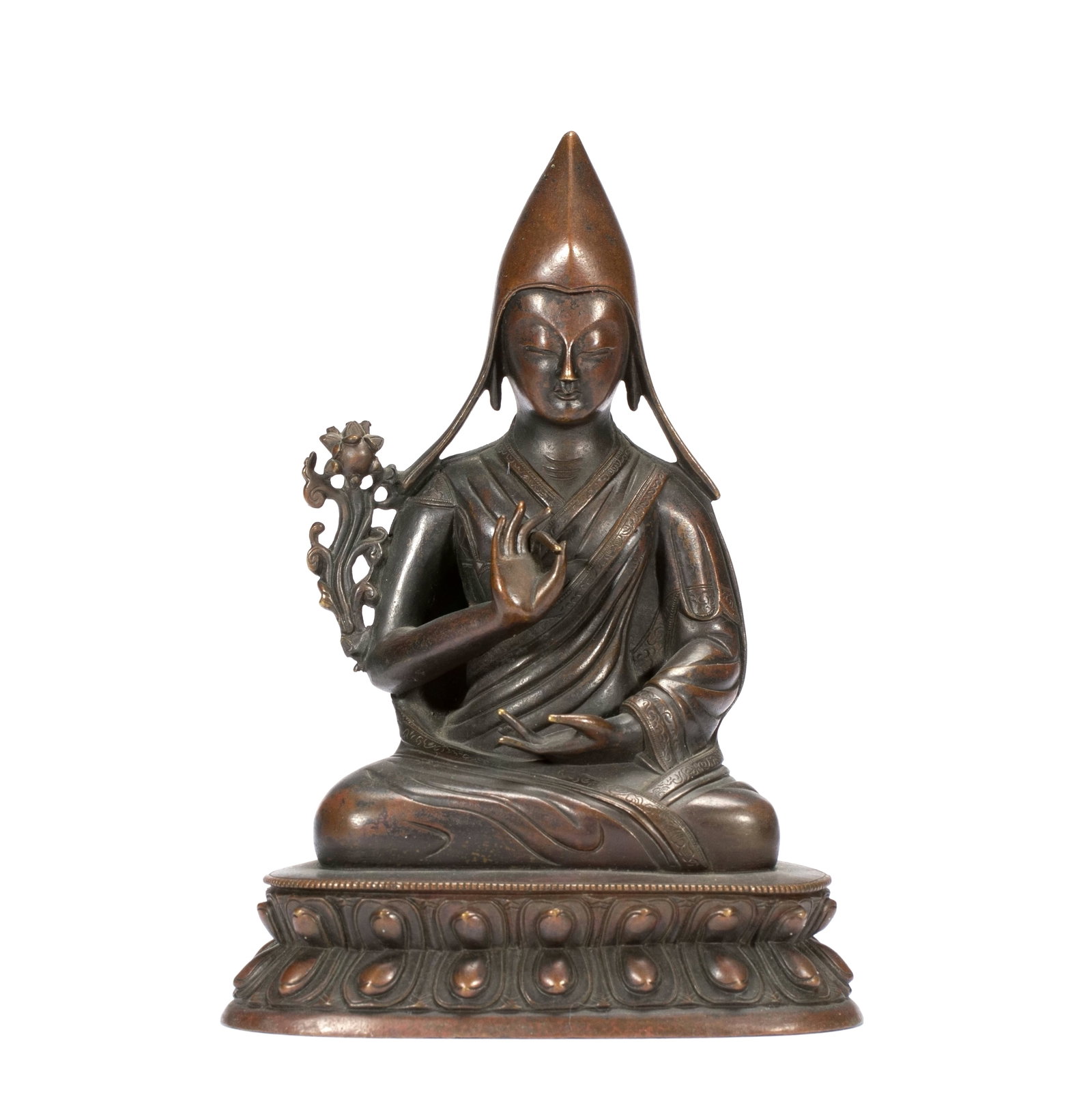 A BRONZE FIGURE OF LAMA: A BRONZE FIGURE OF LAMA Length:12cm,Width:9cm,Height:17cm;Weight:990g