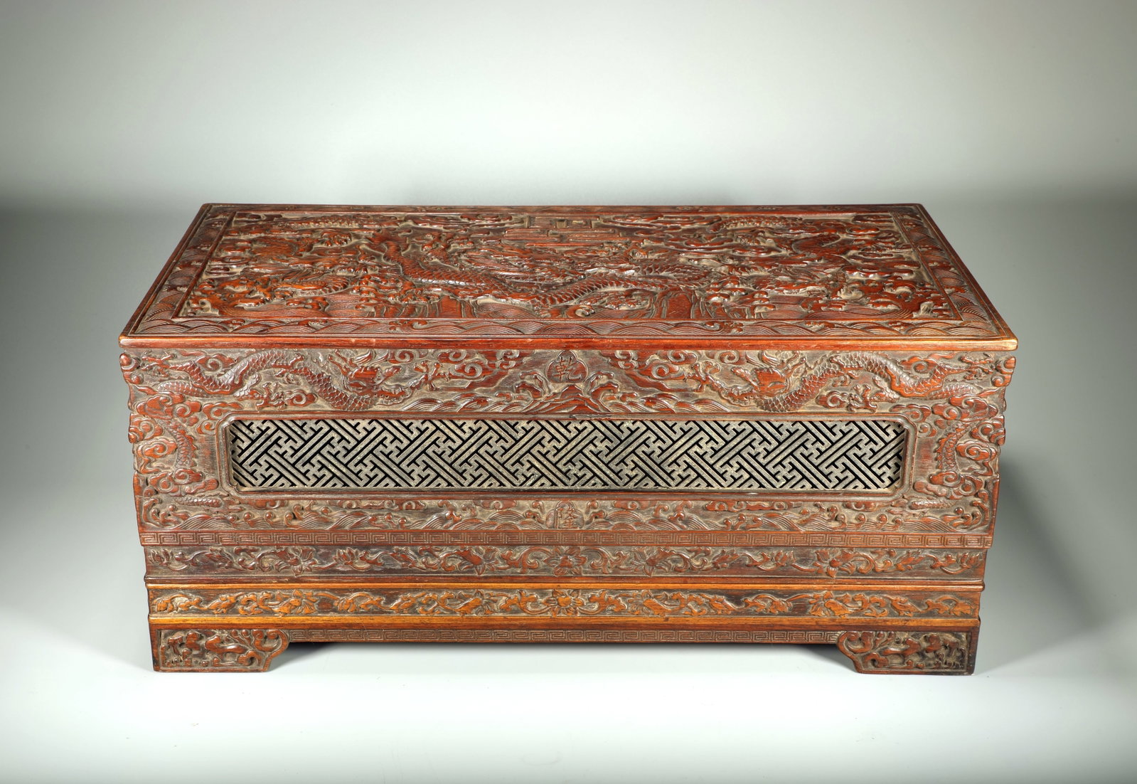 A HUANGHUALI CARVED DRAGON COVER BOX (1 of 7)