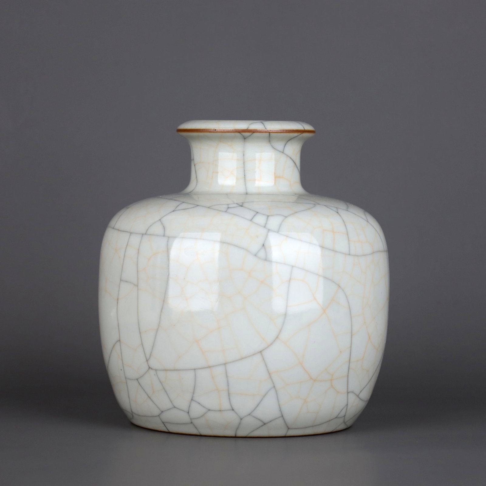 A GE-TYPE VASE - 3