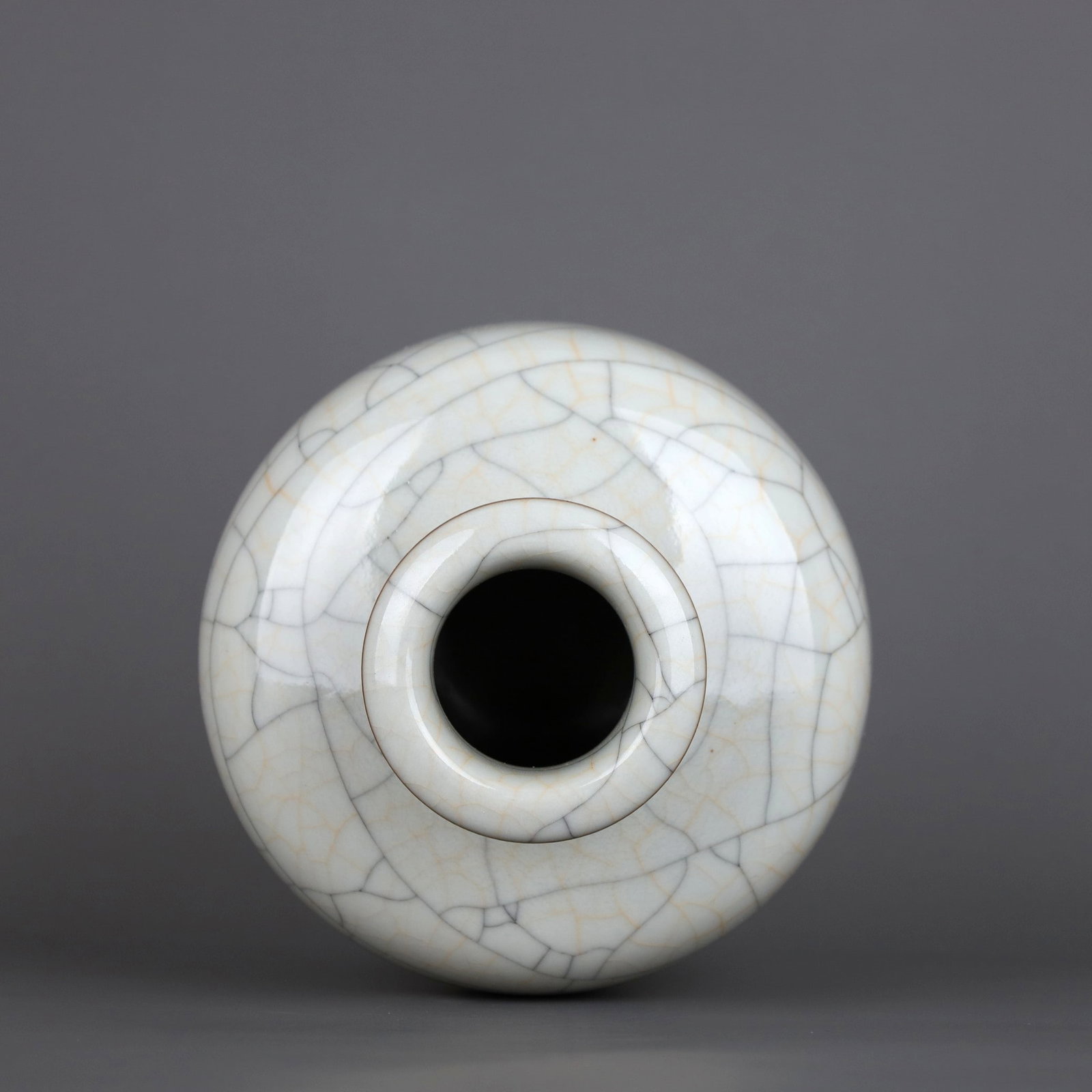 A GE-TYPE VASE - 4