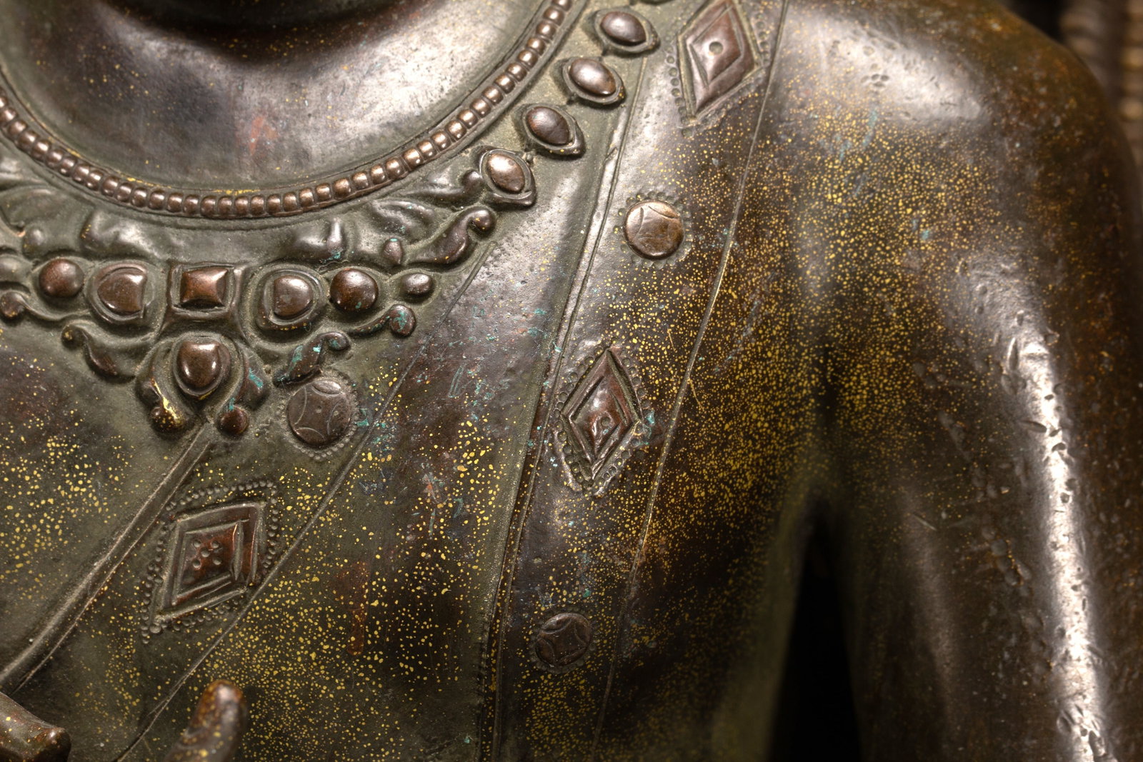 A COPPER-ALLOY VAJRASATTVA FIGURE - 8