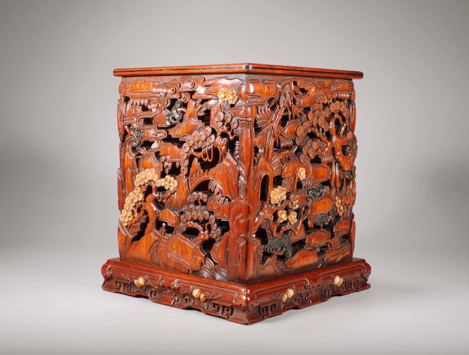 A HUANGHUALI INLAID SHOUSHAN STONE PINE BAMBOO PLUM BRUSHPOT: A HUANGHUALI INLAID SHOUSHAN STONE PINE BAMBOO PLUM BRUSHPOT Width:21cm,Height:24cm
