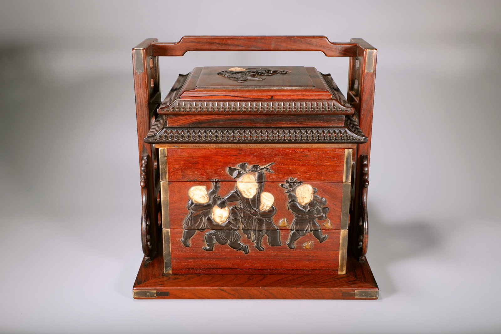 A HUANGHUALI BOX WITH ZITAN CARVED 'FIVE SONS' CARRYING BOX: A HUANGHUALI BOX WITH ZITAN CARVED 'FIVE SONS' CARRYING BOX Width:32cm,Height:33cm