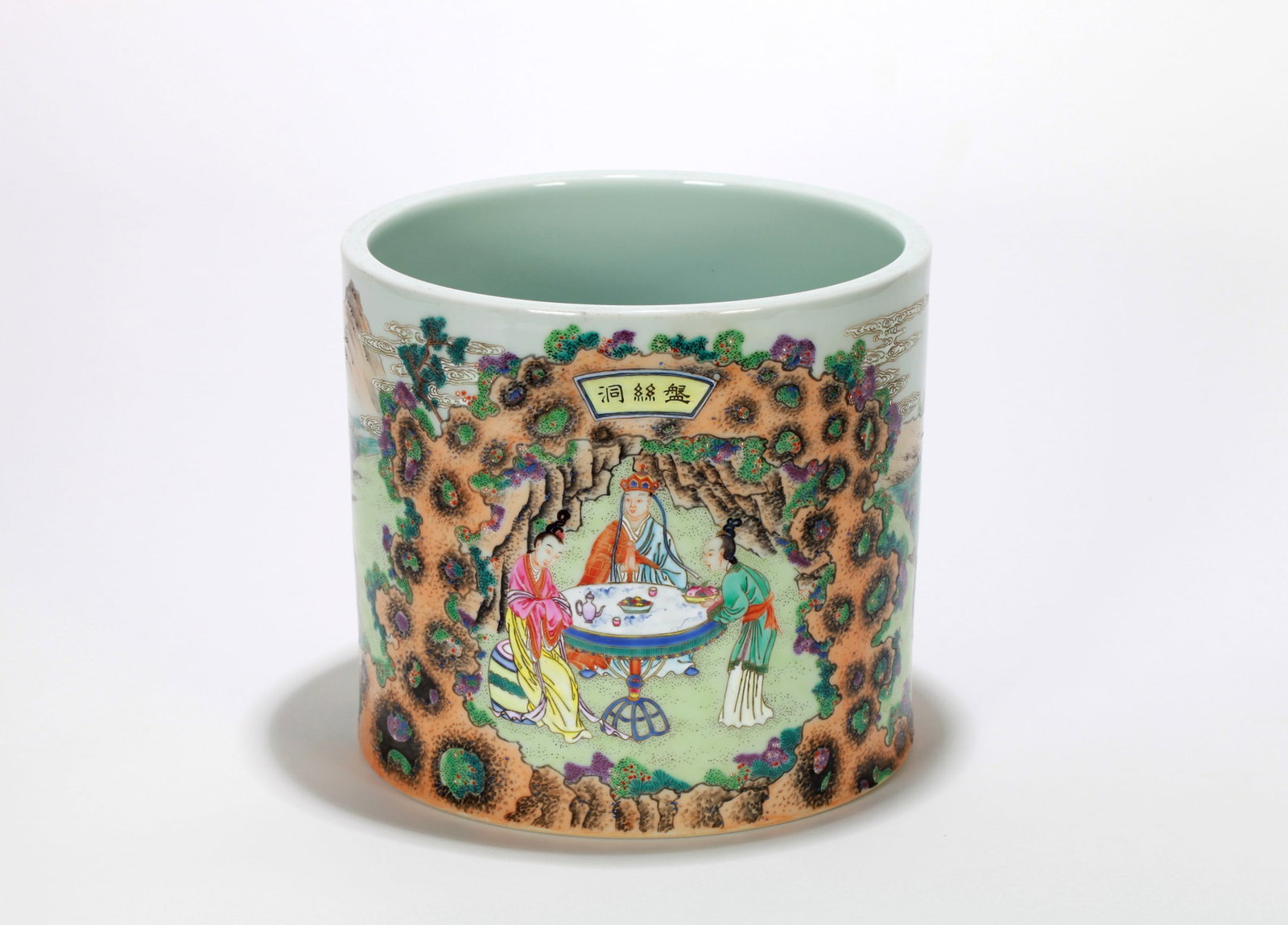 A FAMILLE ROSE FIGURAL BRUSHPOT (WITH DOCUMENTS) - 3