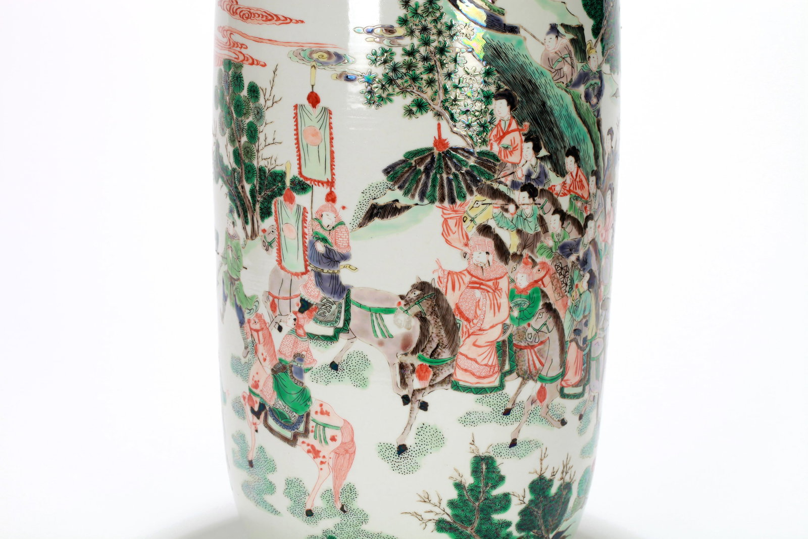 A WUCAI FIGURAL VASE - 11