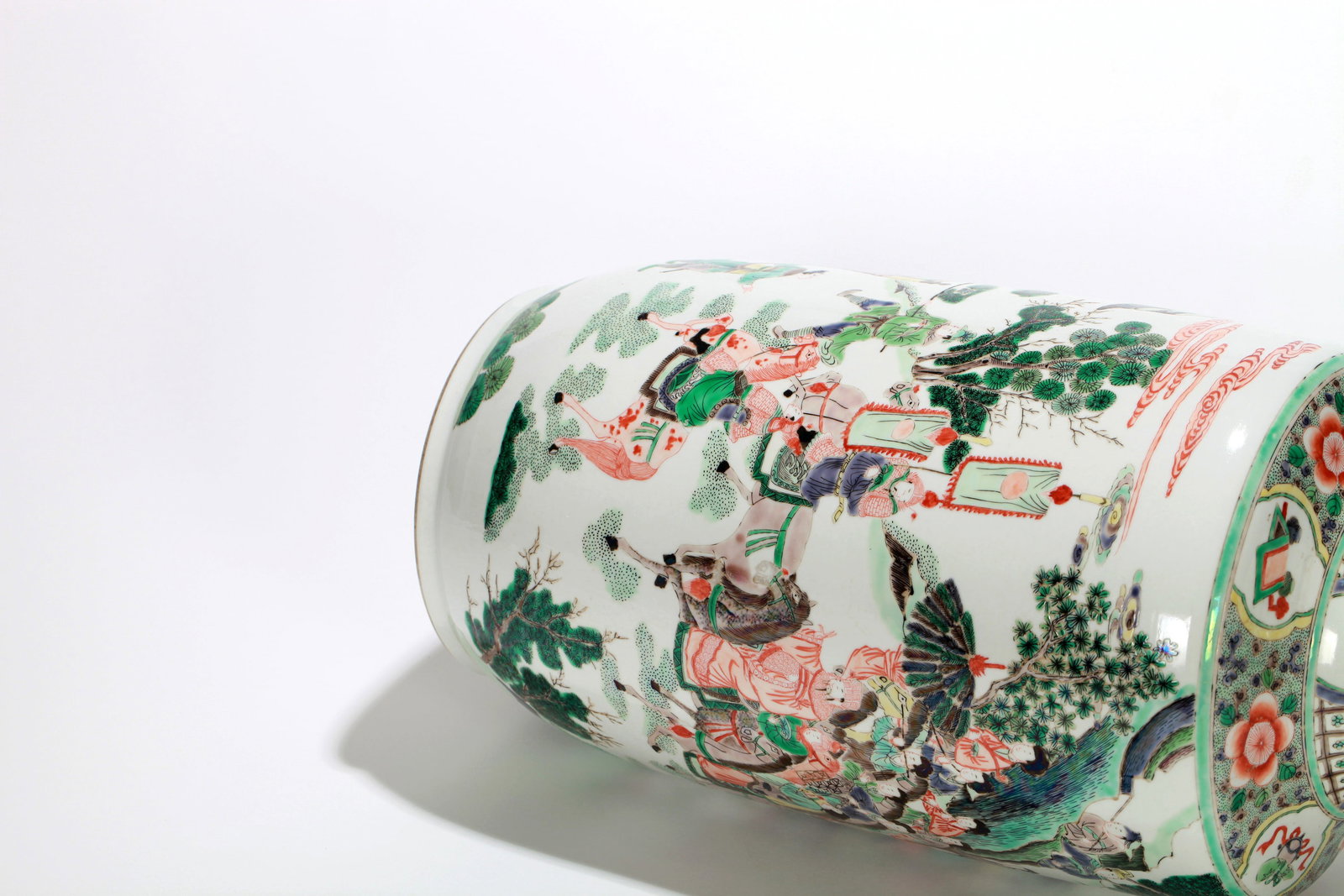 A WUCAI FIGURAL VASE - 13
