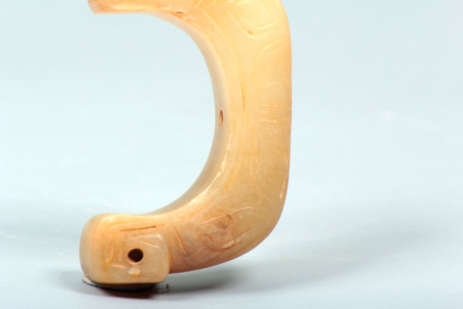 A HETIAN JADE DRAGON PENDANT - 3
