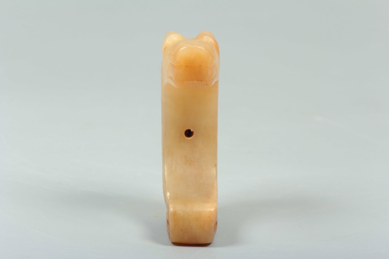 A HETIAN JADE DRAGON PENDANT - 8