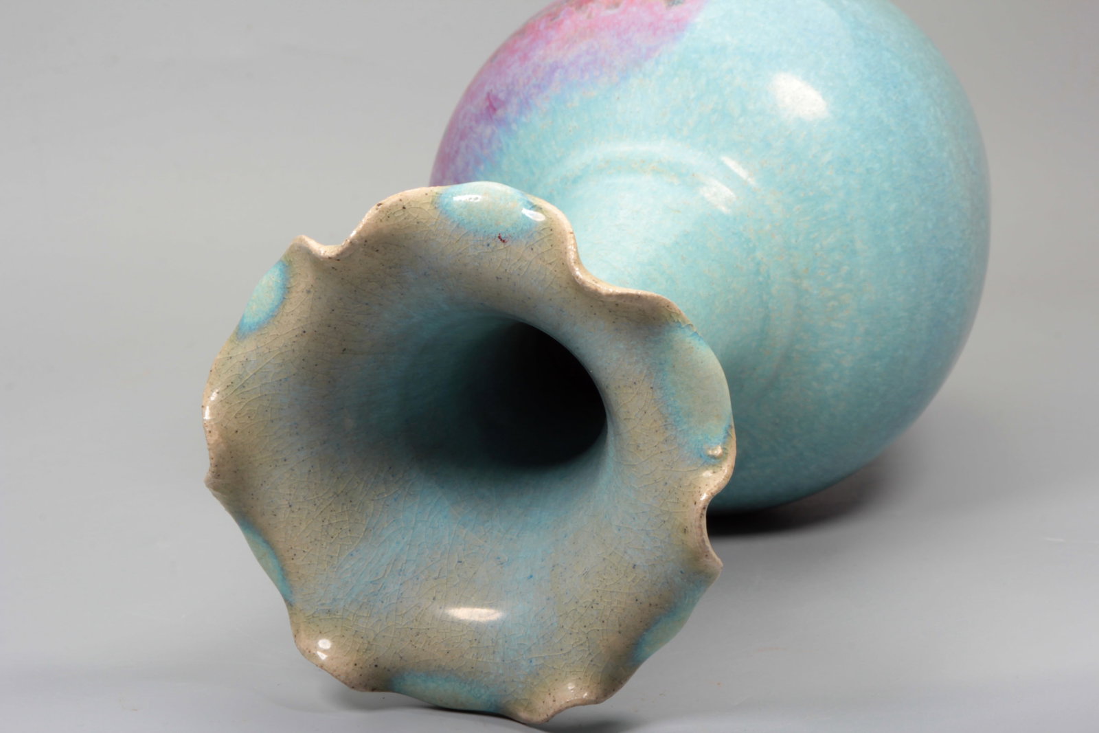 A JUN WARE BLUE-GLAZED RED-SPLASHED FLORAL-MOUTHED VASE - 10