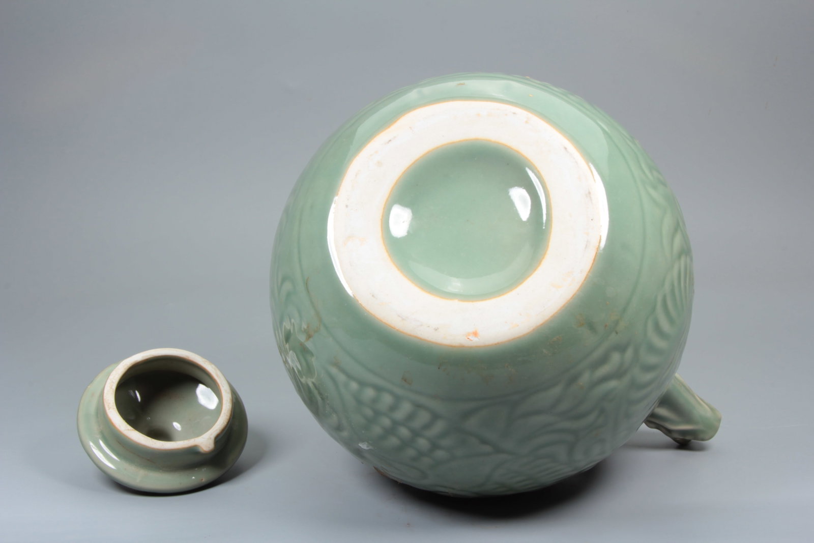 A LONGQUAN WARE DRAGON AND PHOENIX EWER - 13